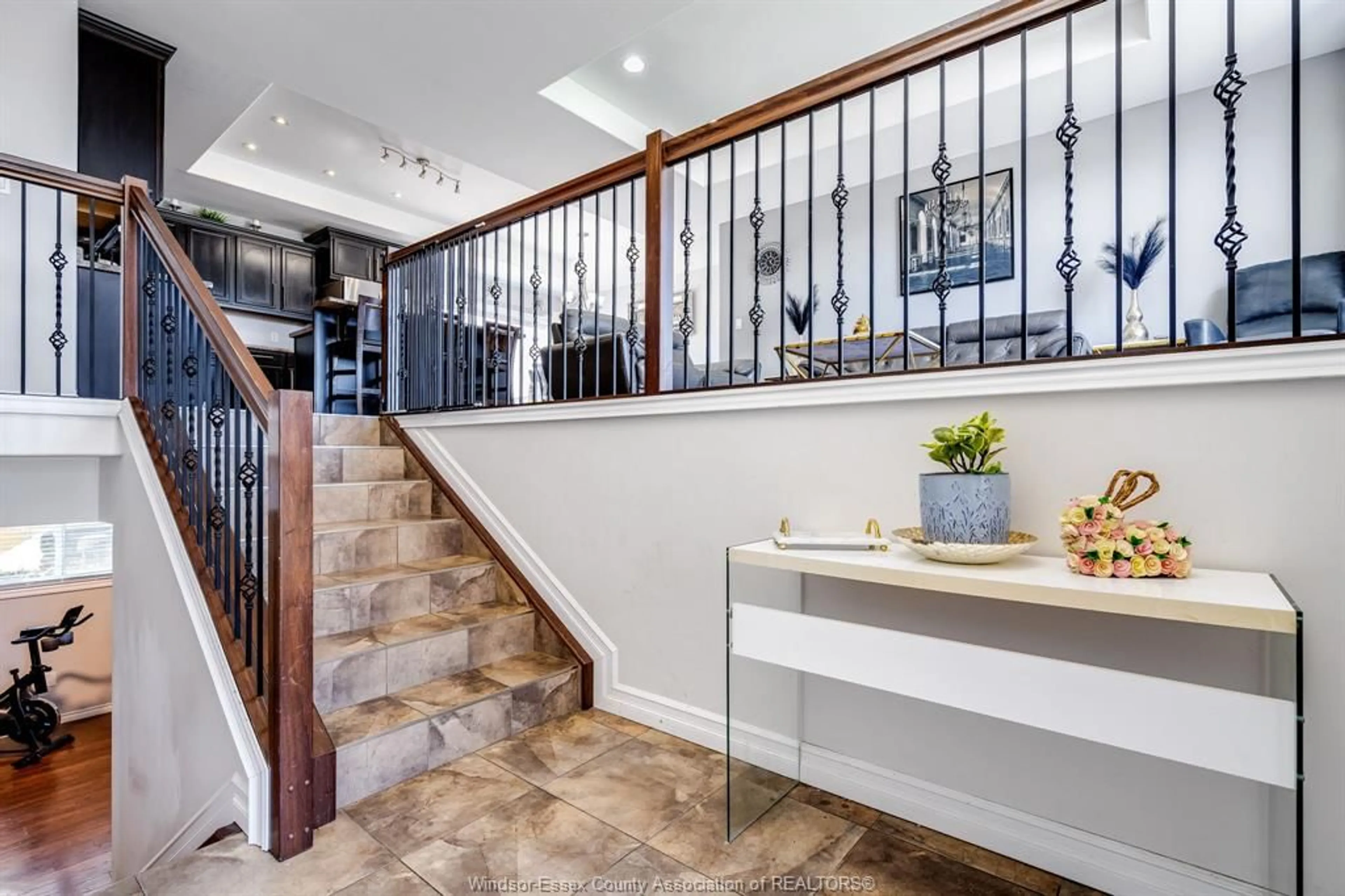 Unknown for 53 ANTONIO, Leamington Ontario N8H 5P8