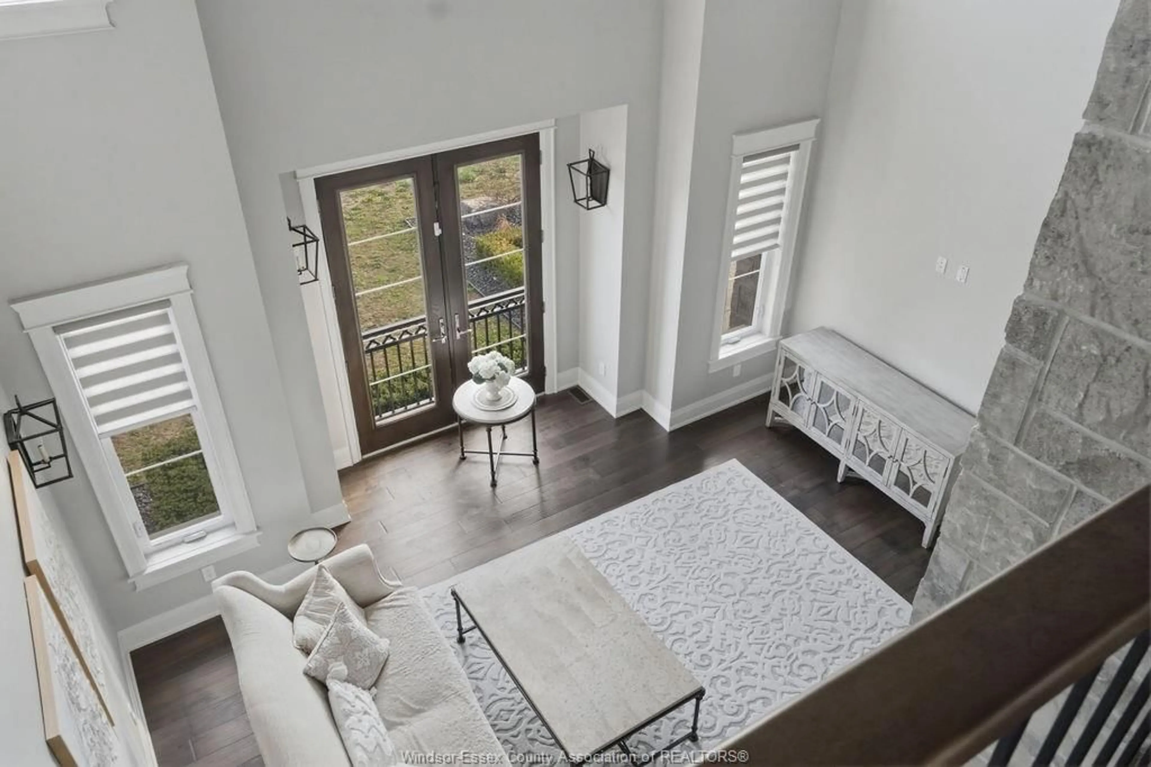 Indoor entryway for 1222 NACCARATO, LaSalle Ontario N9J 0A1