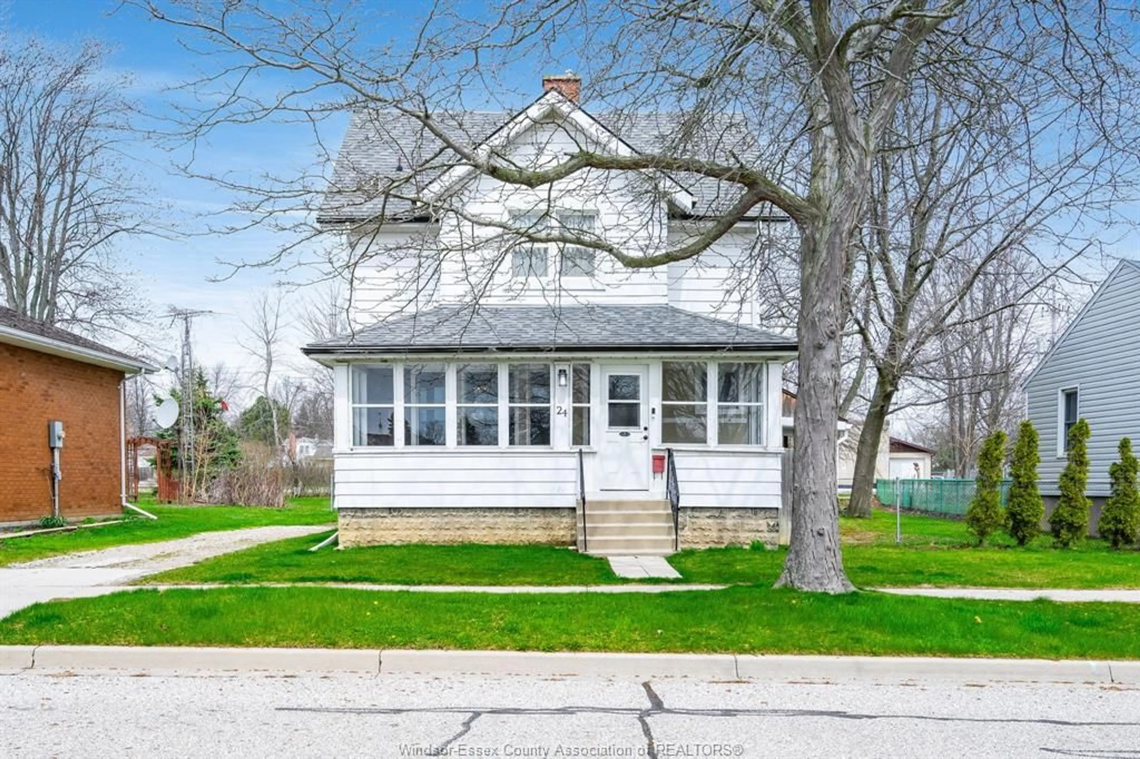 Home with vinyl exterior material, street for 24 Maple St, Kingsville Ontario N9Y 1L7