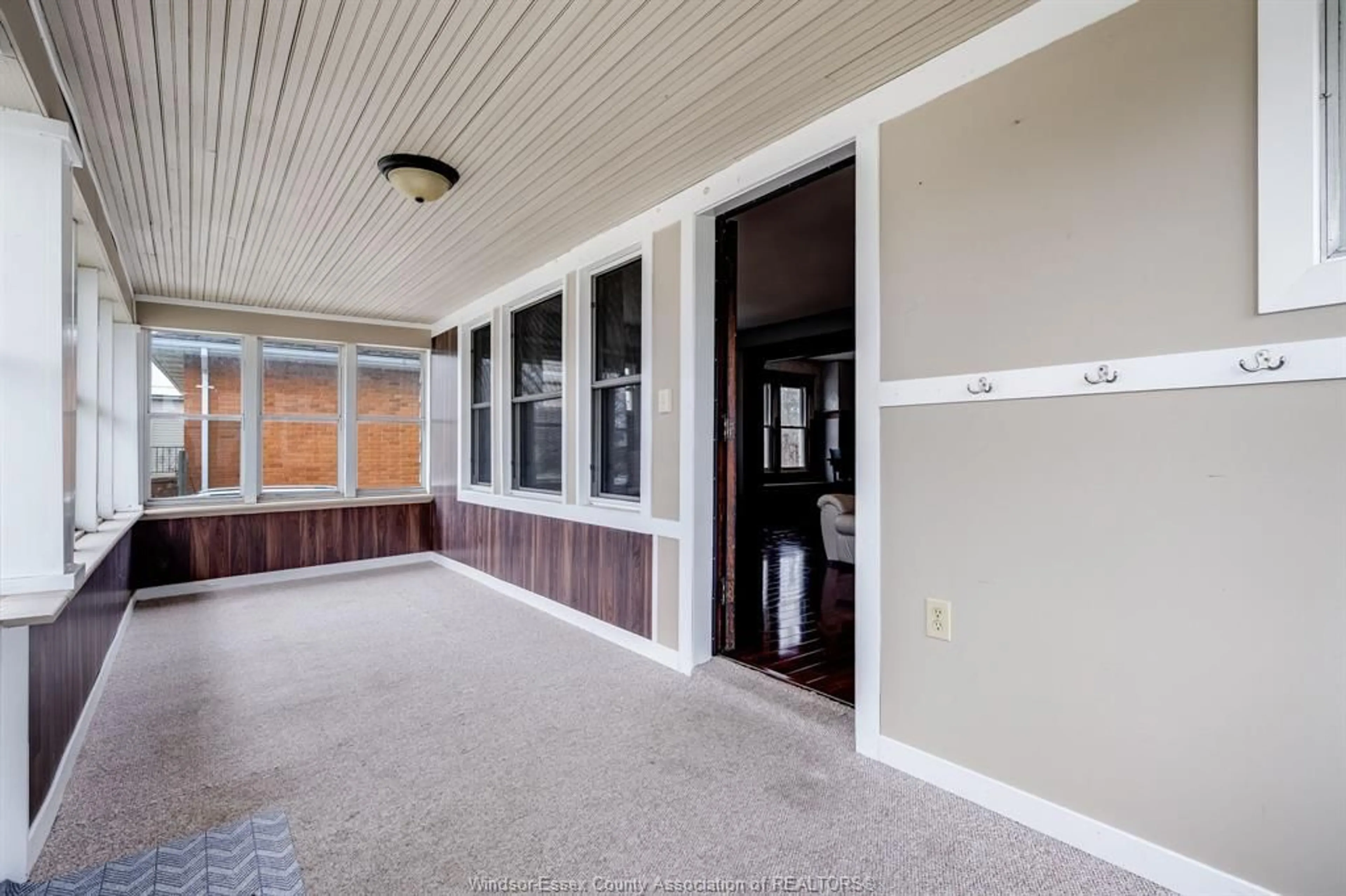 Unknown for 24 Maple St, Kingsville Ontario N9Y 1L7