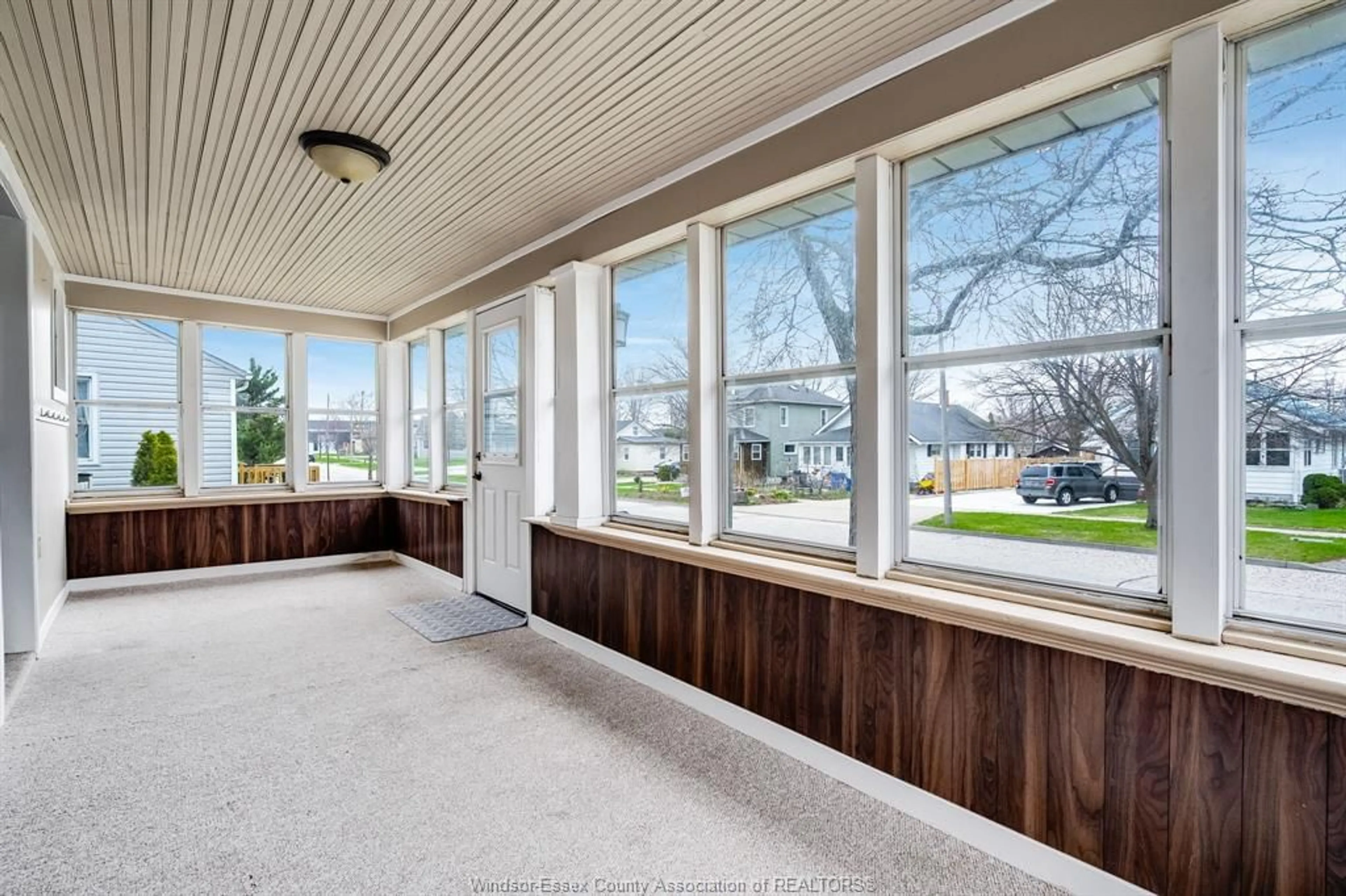 Unknown for 24 Maple St, Kingsville Ontario N9Y 1L7