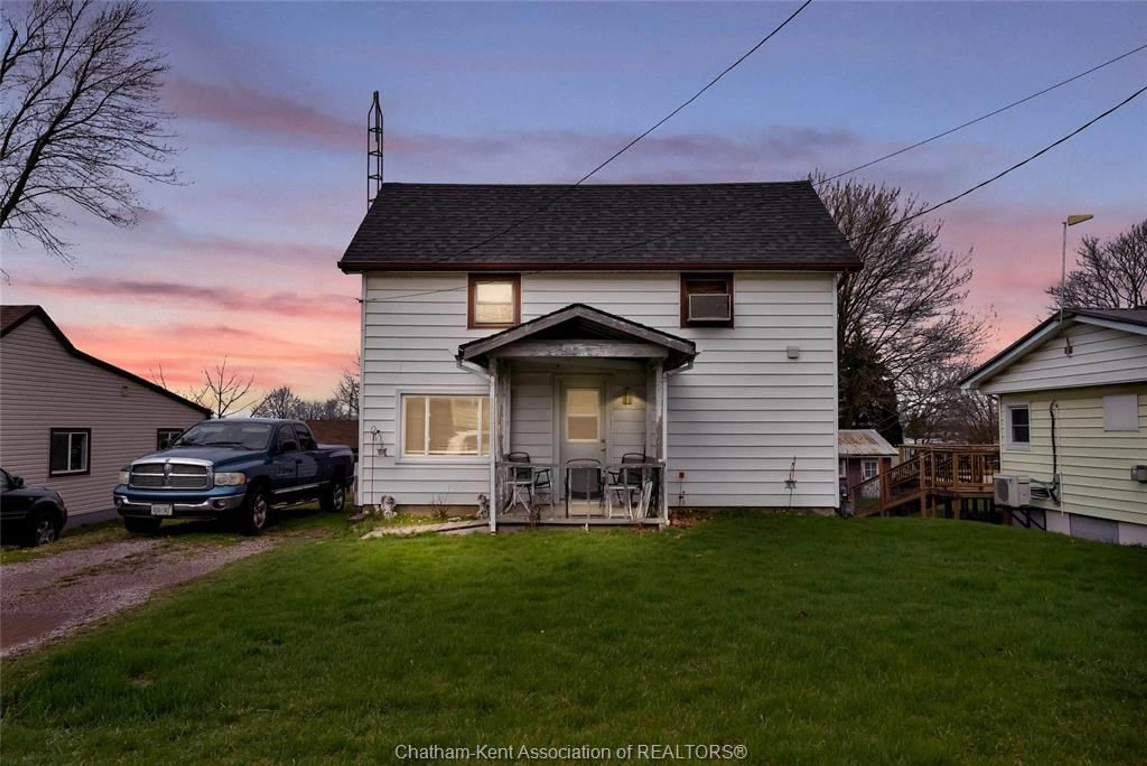 A pic from outside/outdoor area/front of a property/back of a property/a pic from drone, street for 91 Sherman St, Blenheim Ontario N0P 1A0