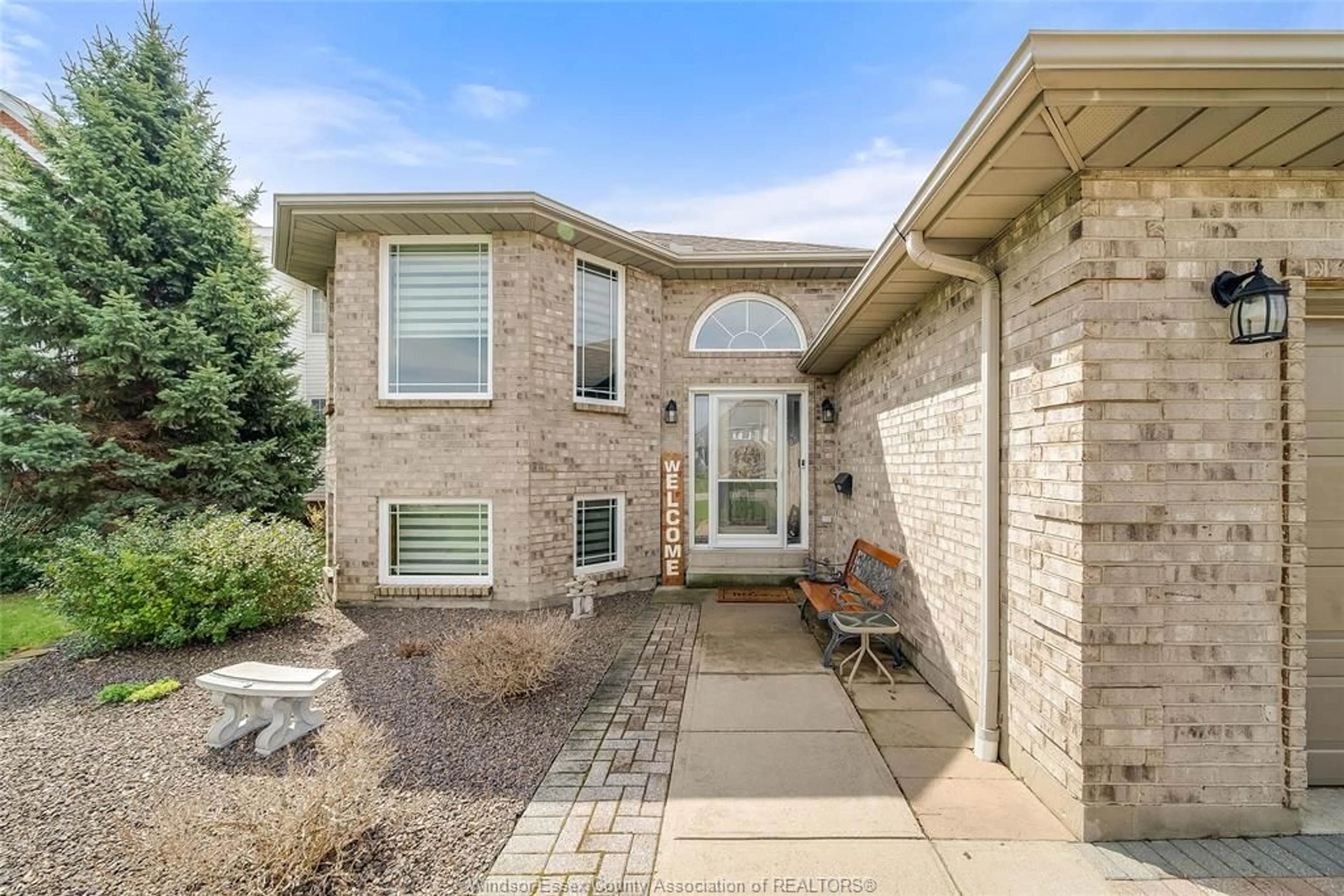 Home with brick exterior material, street for 313 APPLEWOOD, Kingsville Ontario N9Y 3Y7