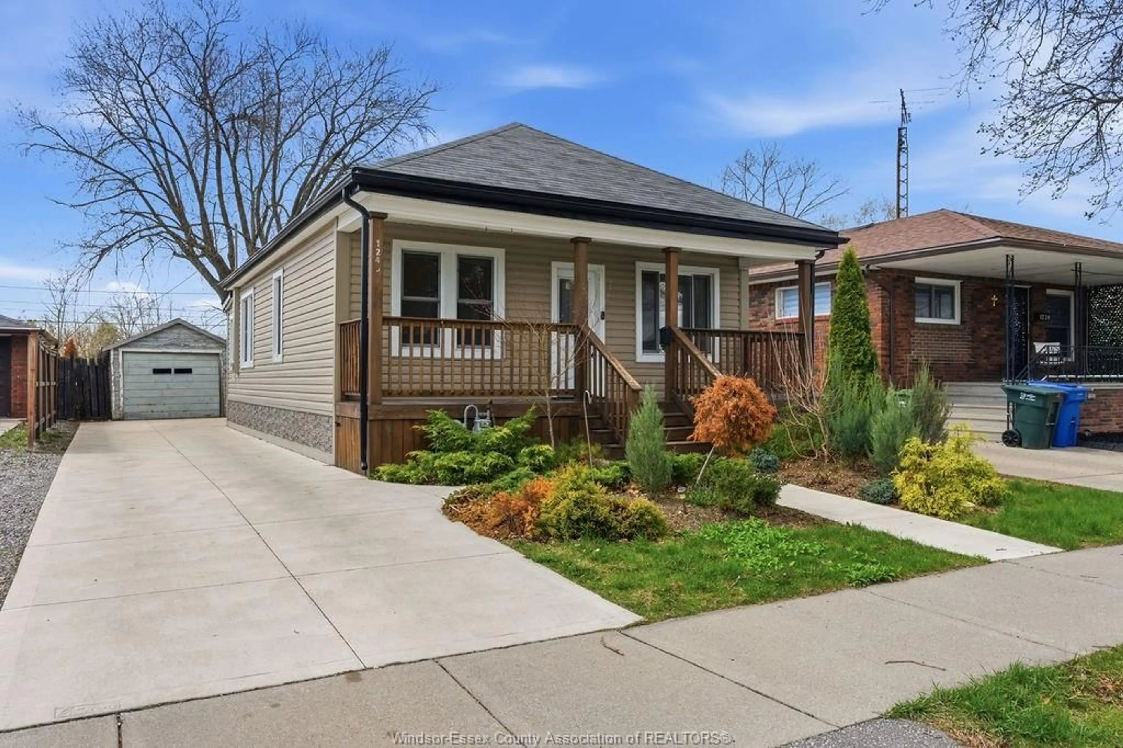 Home with brick exterior material, street for 1245 GEORGE, Windsor Ontario N8Y 2X7