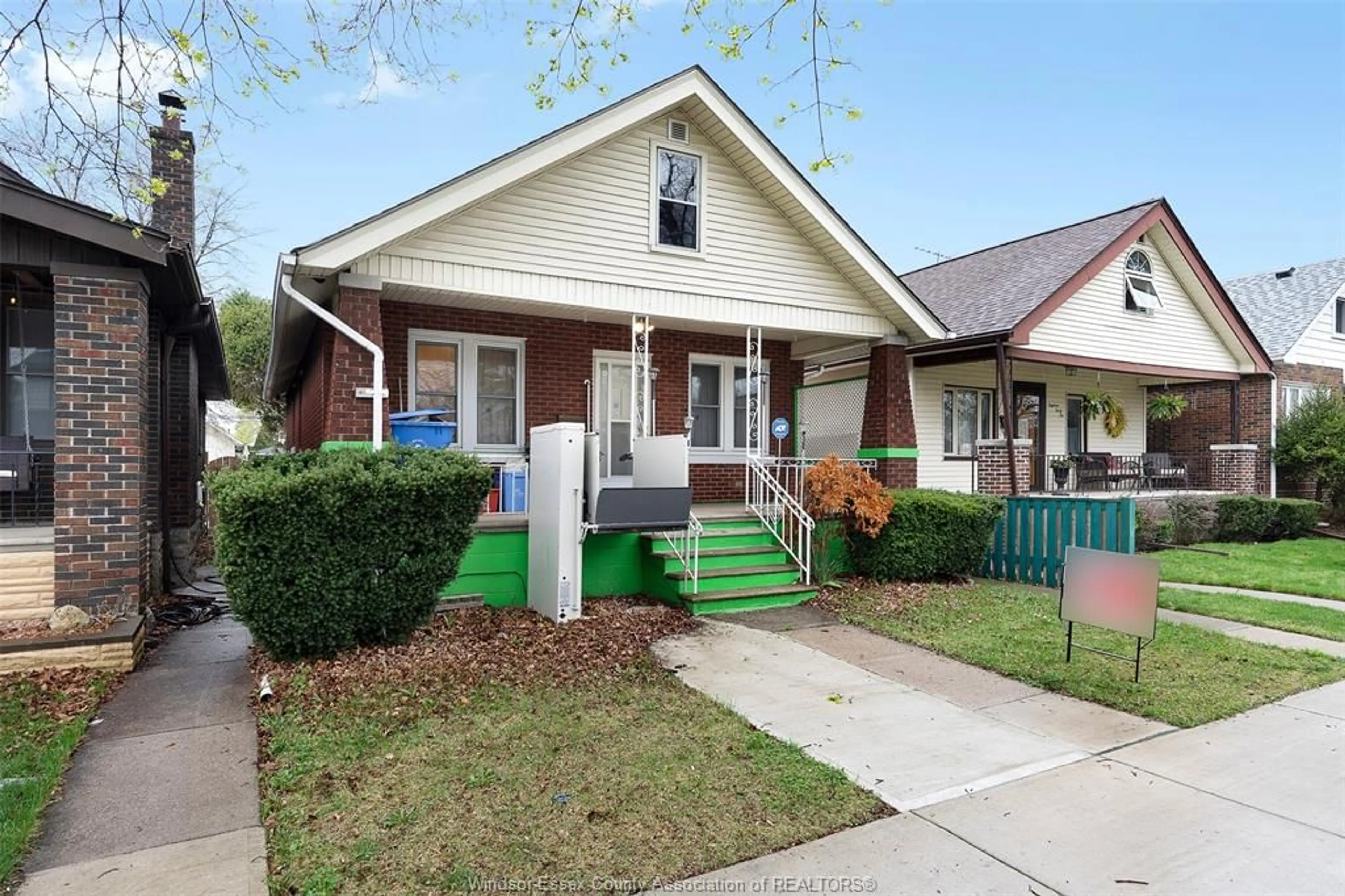 Home with vinyl exterior material, street for 1845 LINCOLN Rd, Windsor Ontario N8W 2P6