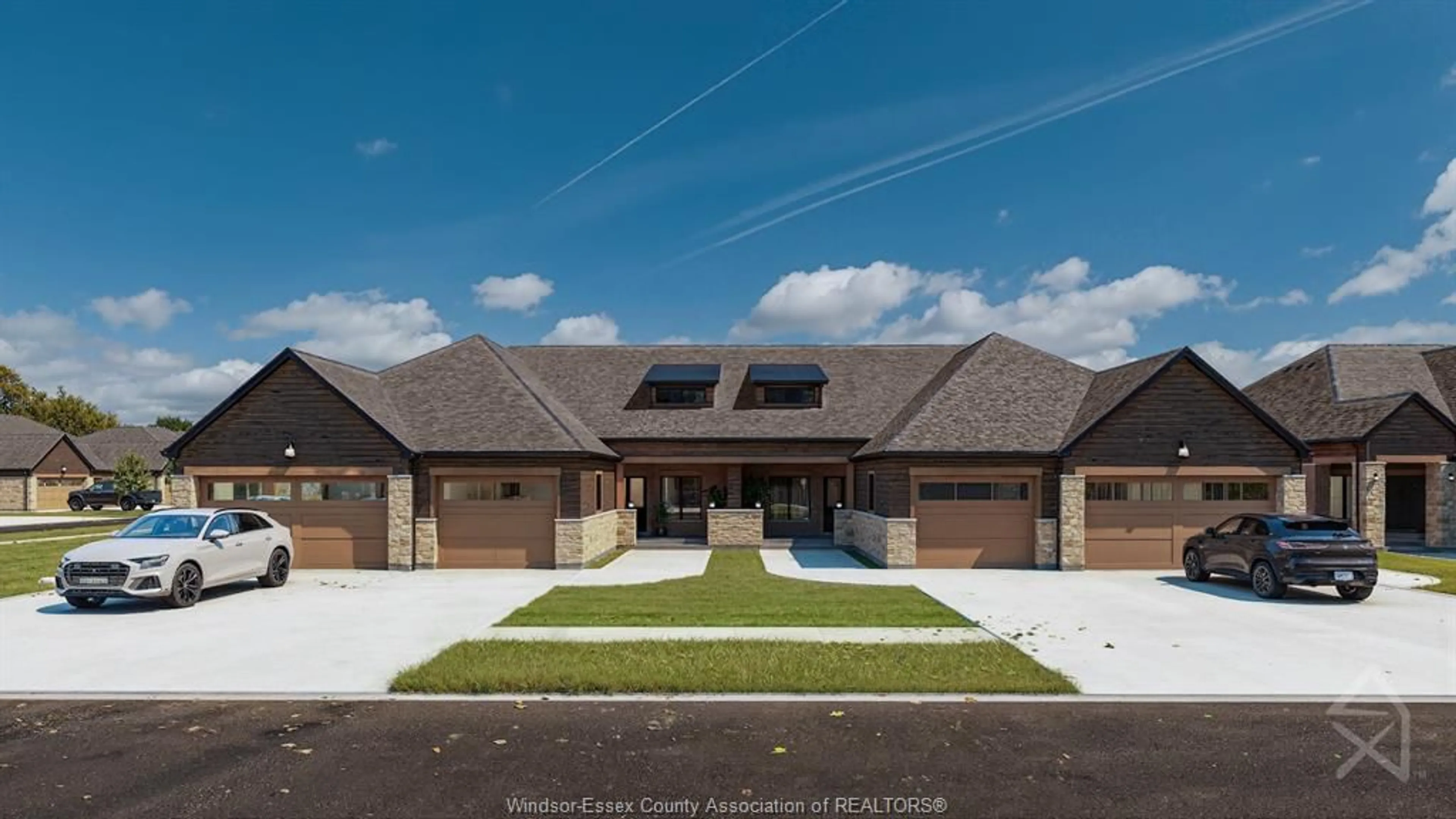 A pic from outside/outdoor area/front of a property/back of a property/a pic from drone, building for 420 BLAKE St, Belle River Ontario N0R 1A0