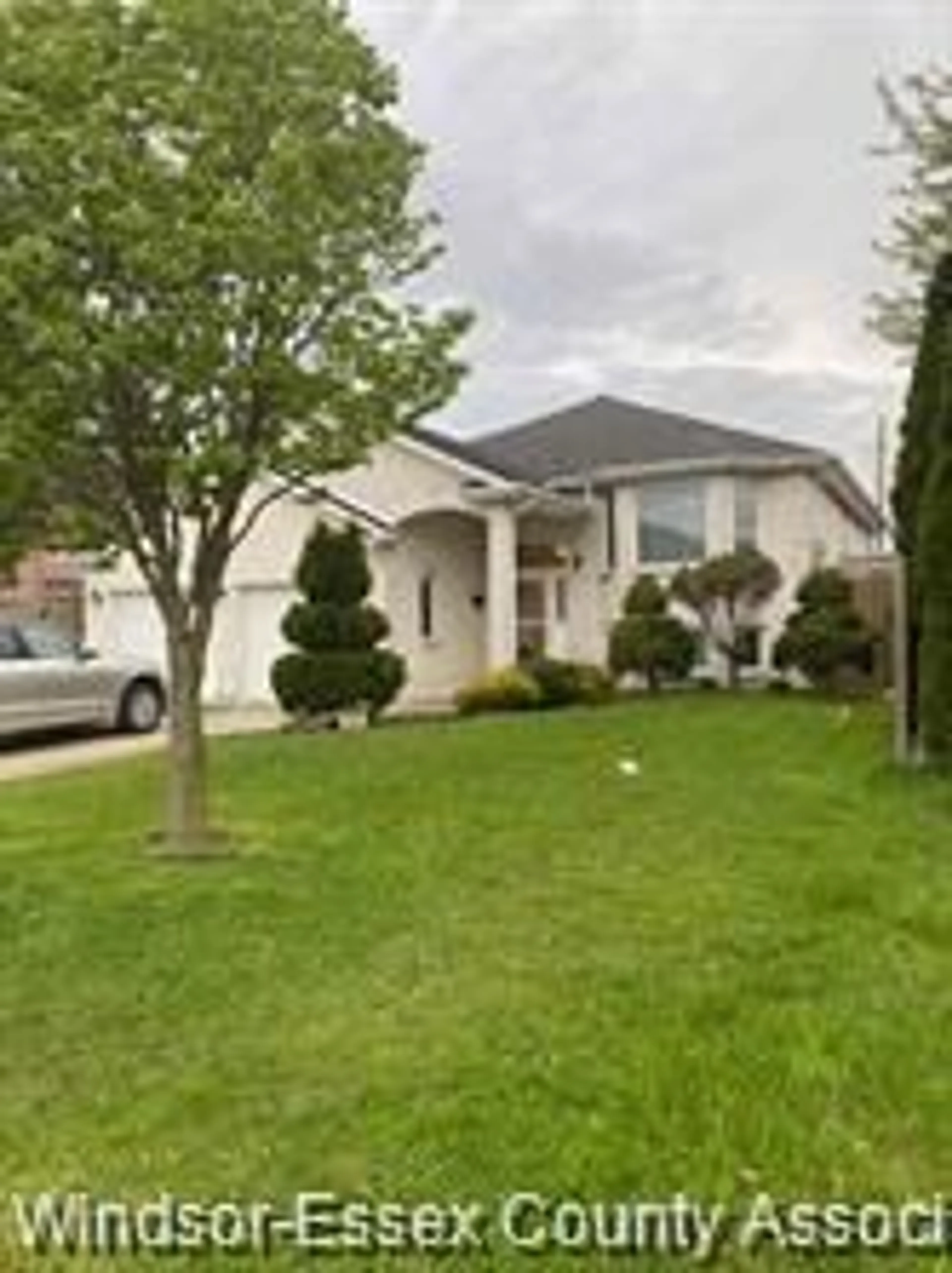 Home with vinyl exterior material, street for 1751 RANKIN, Windsor Ontario N9B 3W3