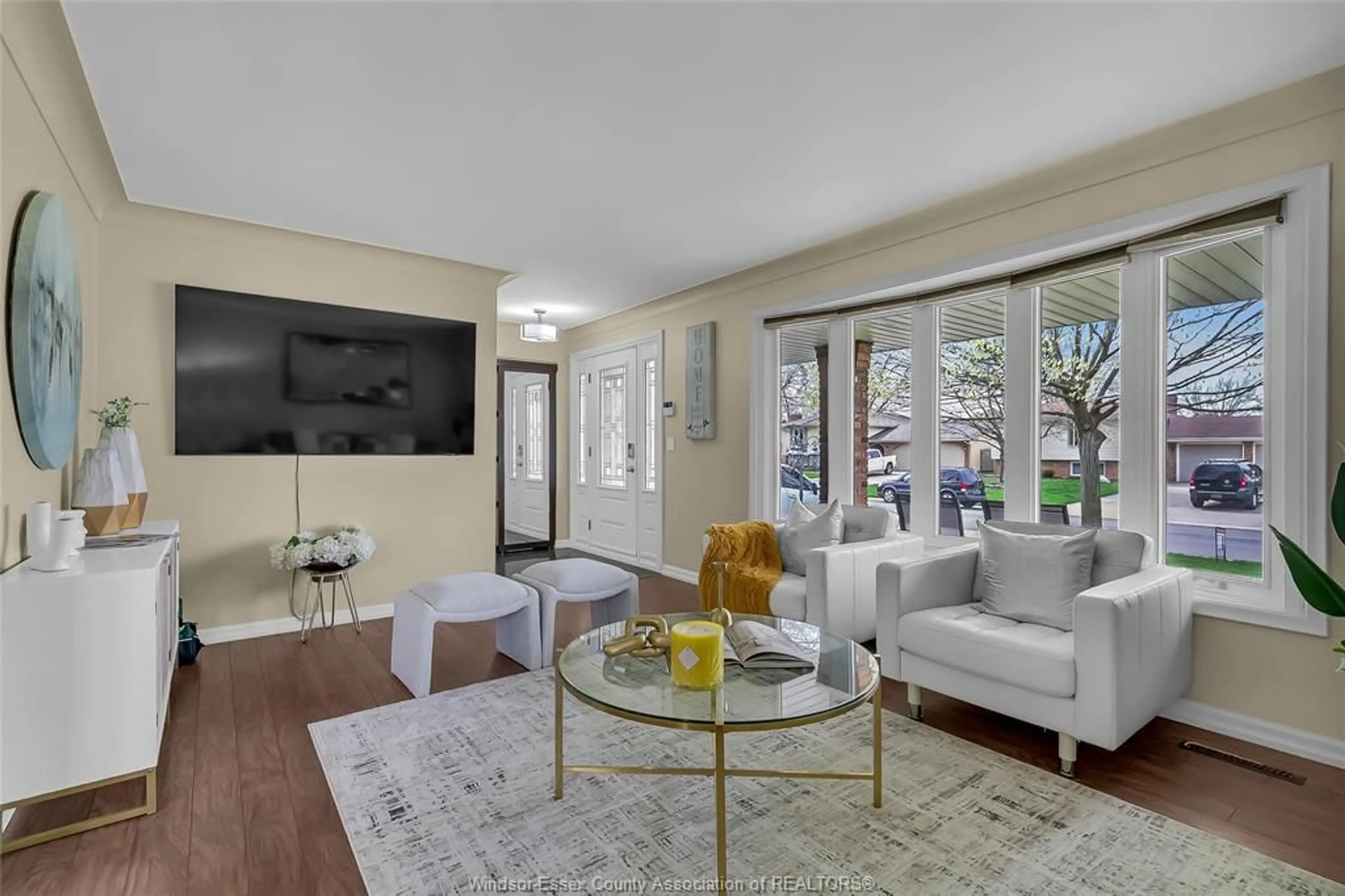 Living room with furniture, unknown for 386 WOODRIDGE, Tecumseh Ontario N8N 3A8