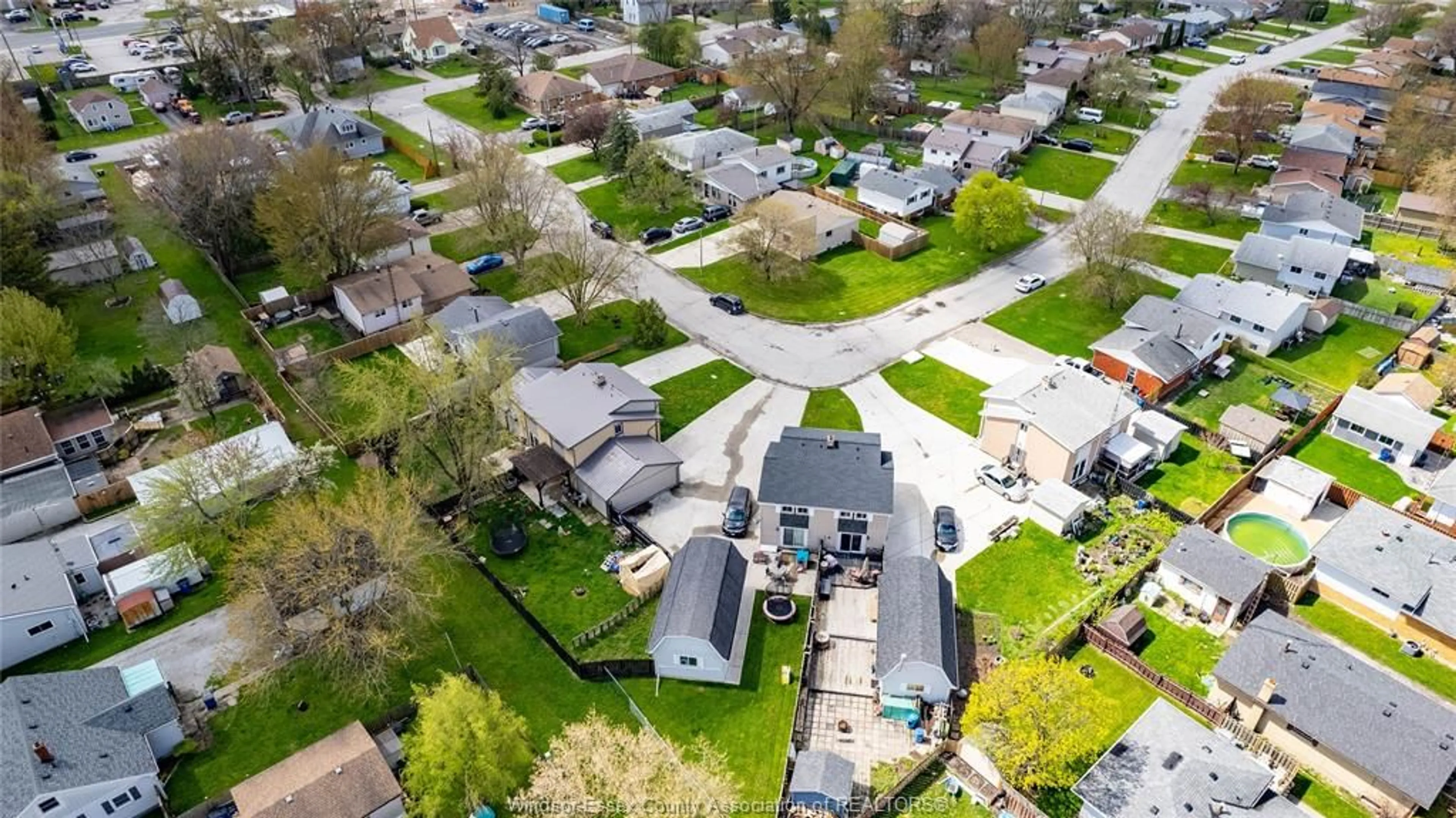 A pic from outside/outdoor area/front of a property/back of a property/a pic from drone, street for 14 VANIER, Tilbury Ontario N0P 2L0