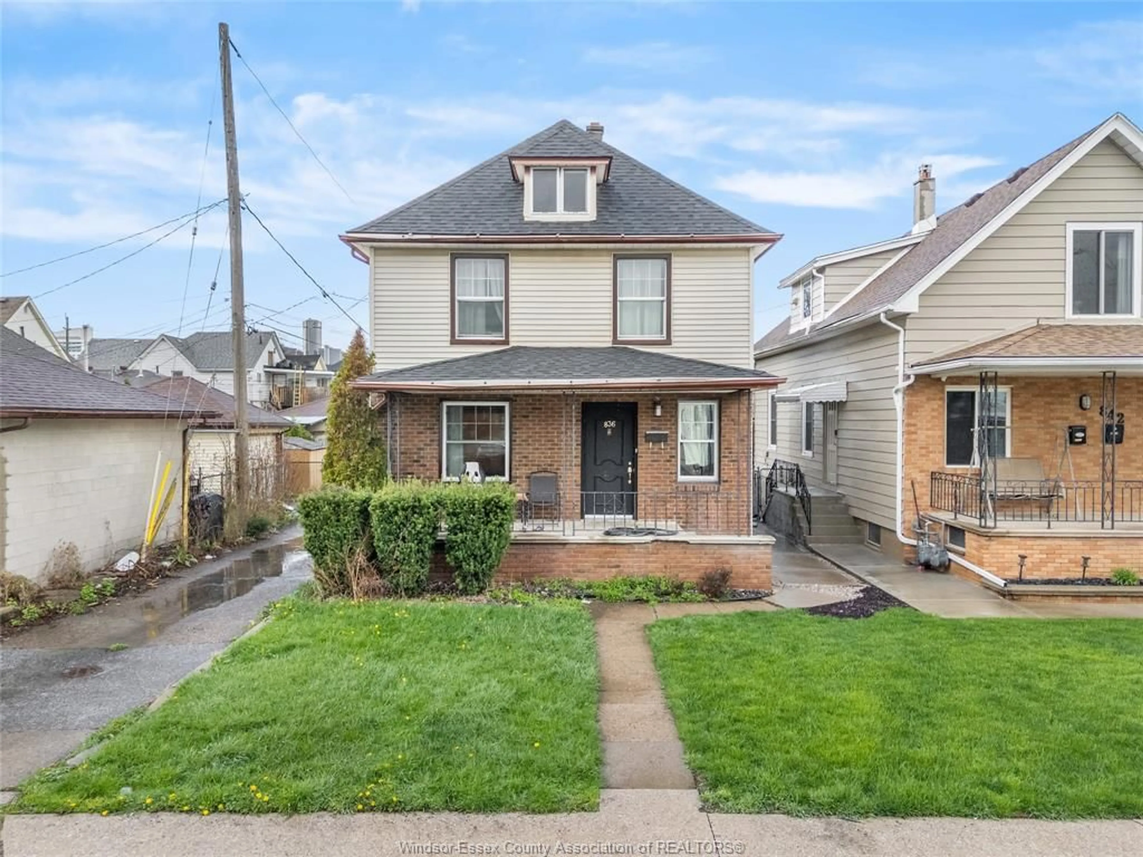 Unknown for 836 ELLIOTT St, Windsor Ontario N9A 3S7