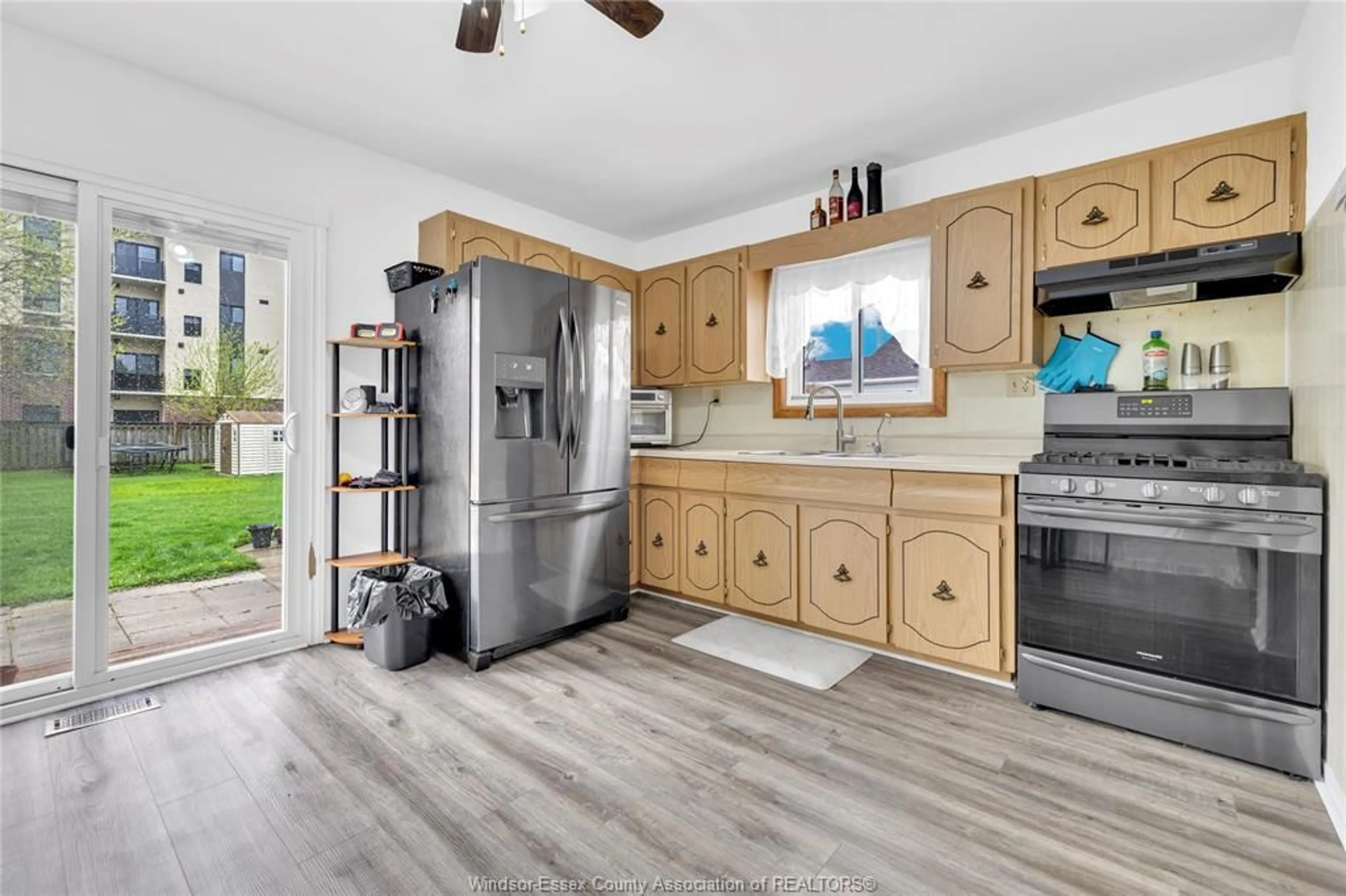 Open concept kitchen, unknown for 329 PARKSIDE Dr, McGregor Ontario N0R 1J0