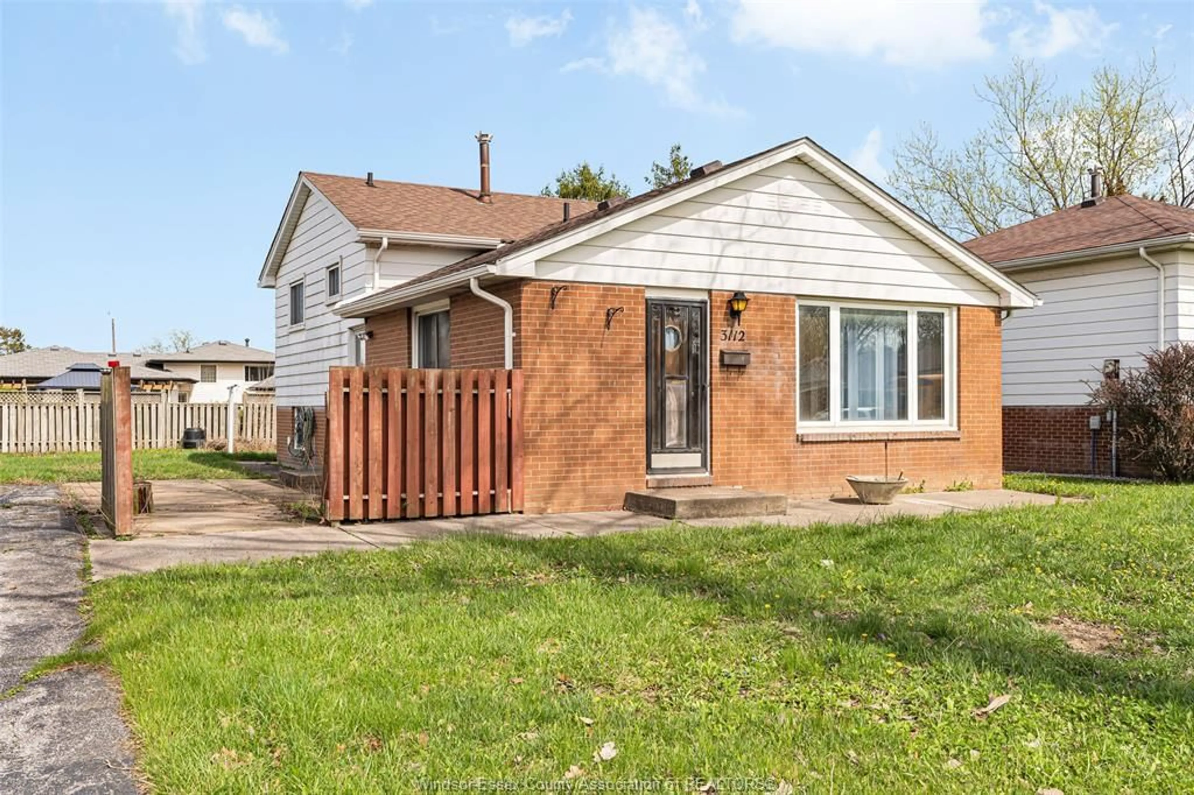 Home with brick exterior material, street for 3112 AUSTEN, Windsor Ontario N8T 1Z5