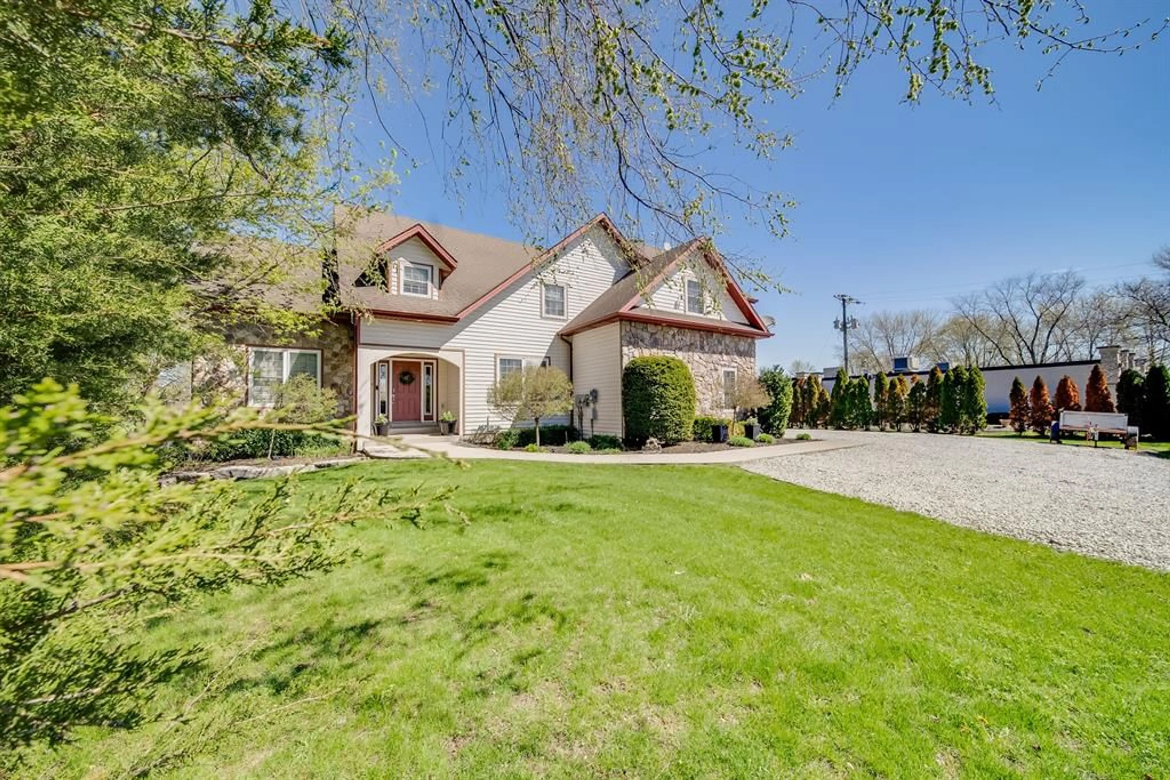 Unknown for 1332 COUNTY 22 Rd, Lakeshore Ontario N0R 1A0