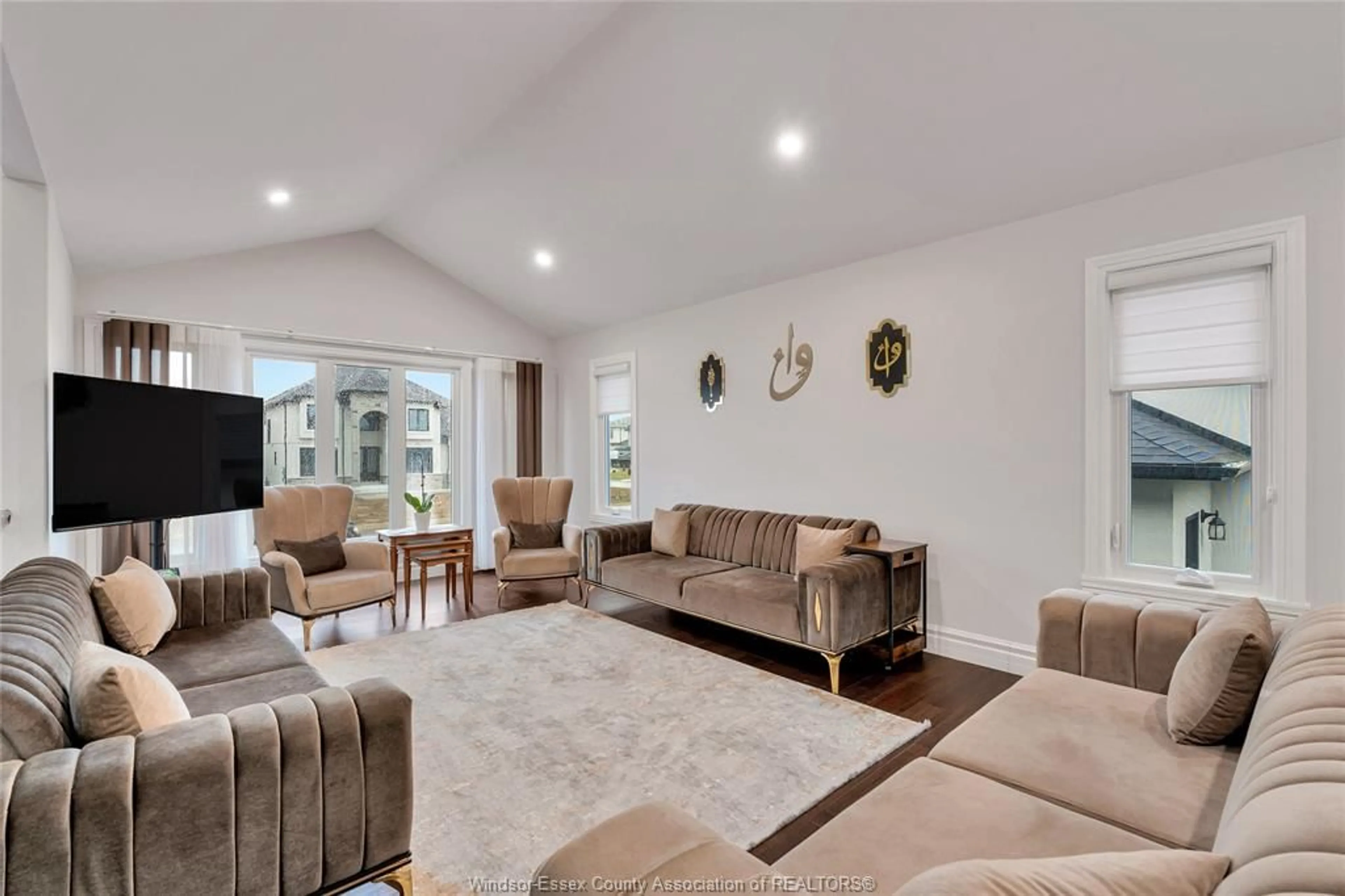 Living room with furniture, unknown for 108 BONNET Rd, Amherstburg Ontario N9V 3T4