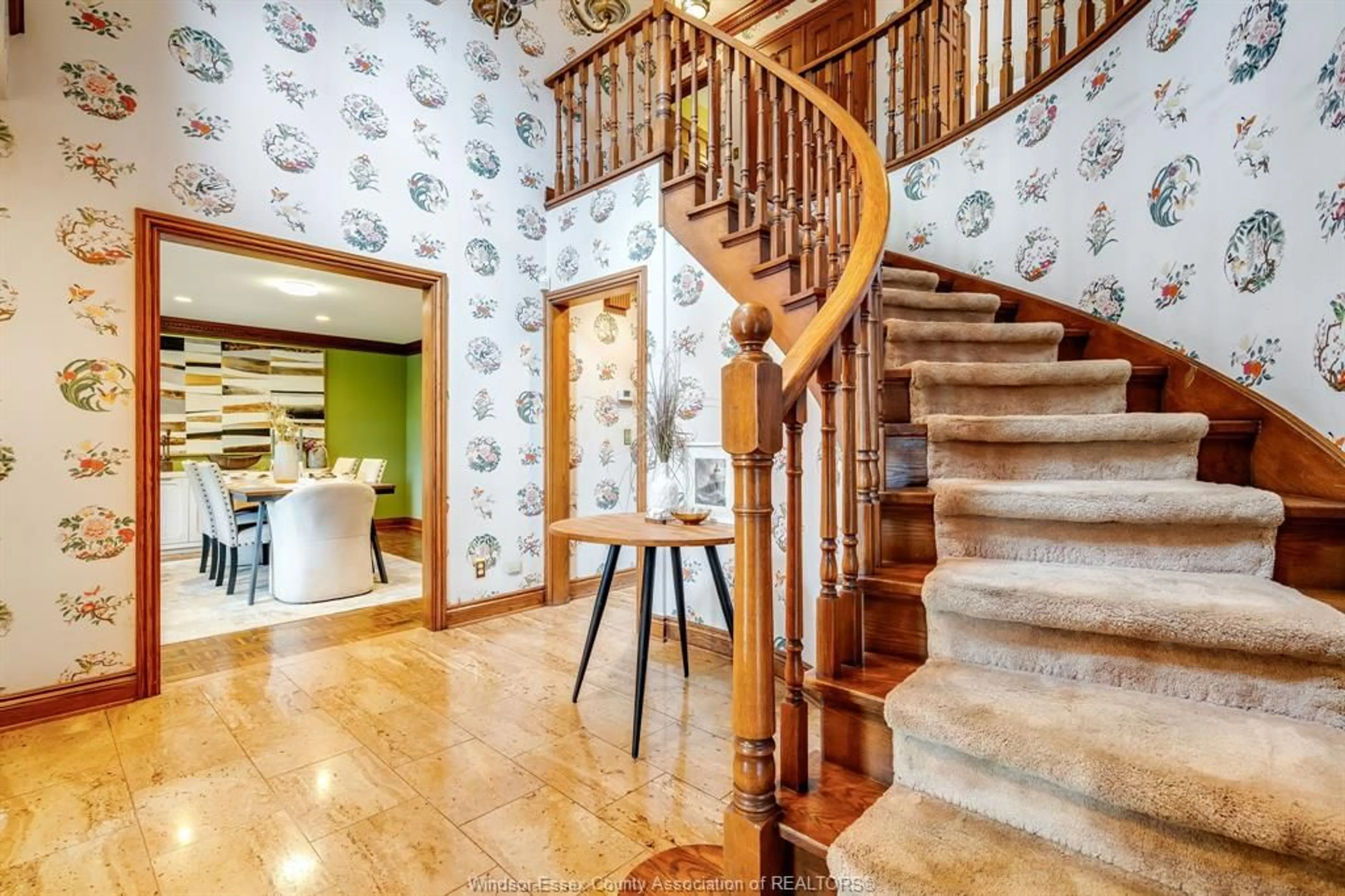 Unknown for 850 North Talbot Rd, Windsor Ontario N8G 1M7