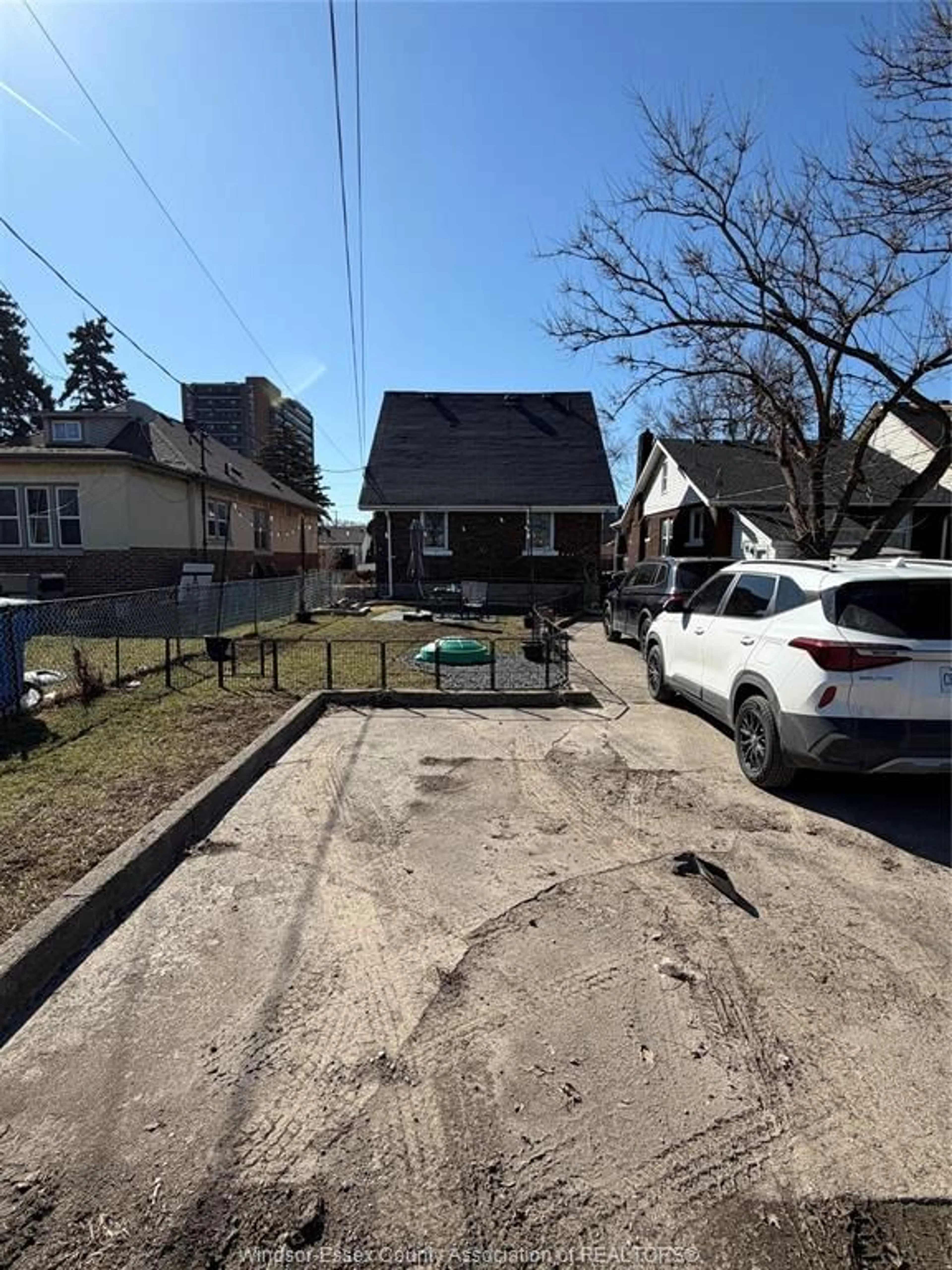 A pic from outside/outdoor area/front of a property/back of a property/a pic from drone, street for 1388-90 GOYEAU St, Windsor Ontario N8X 3L1