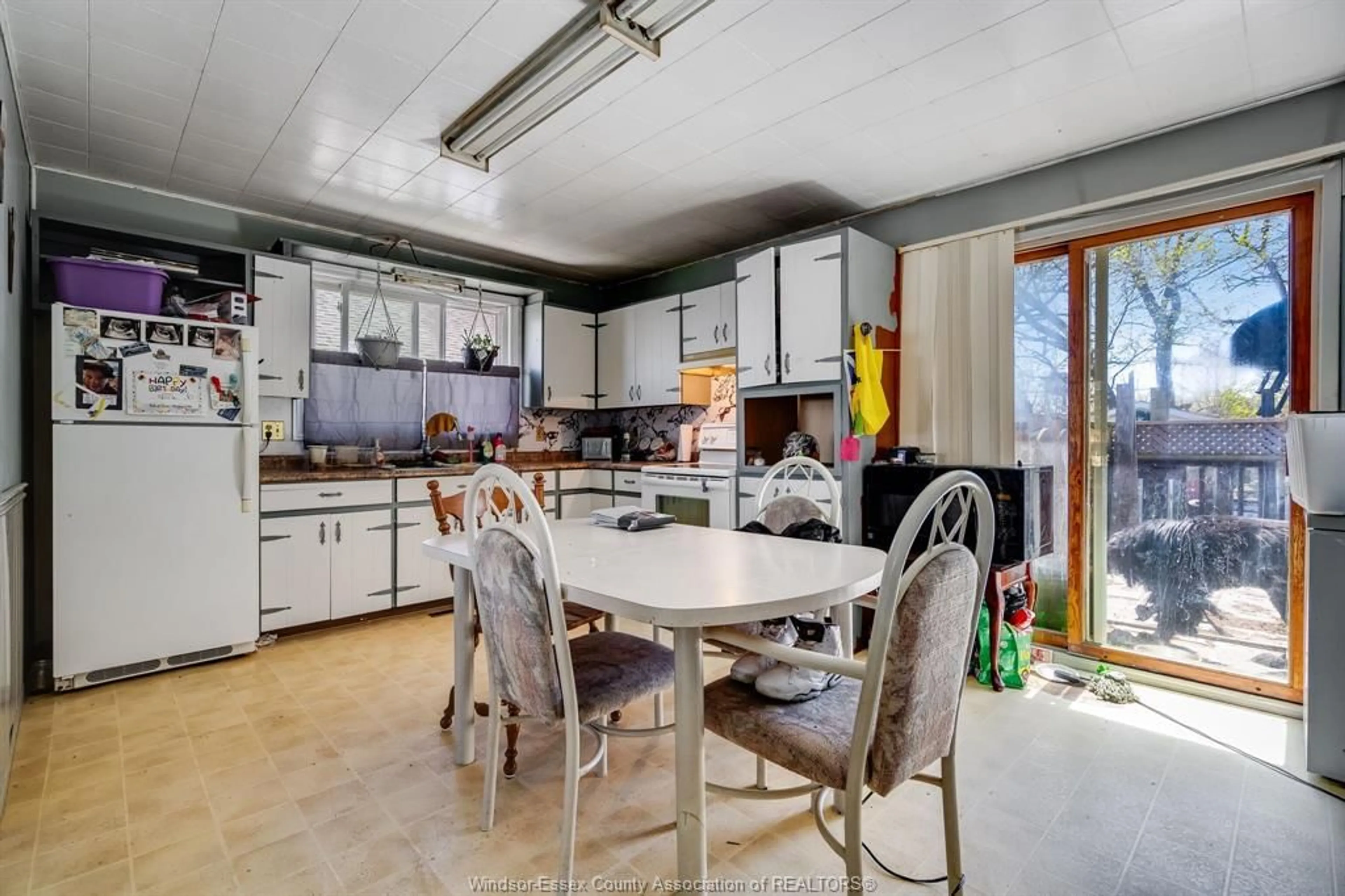 Open concept kitchen, unknown for 31 Horwath Ave, Kingsville Ontario N9Y 1B9