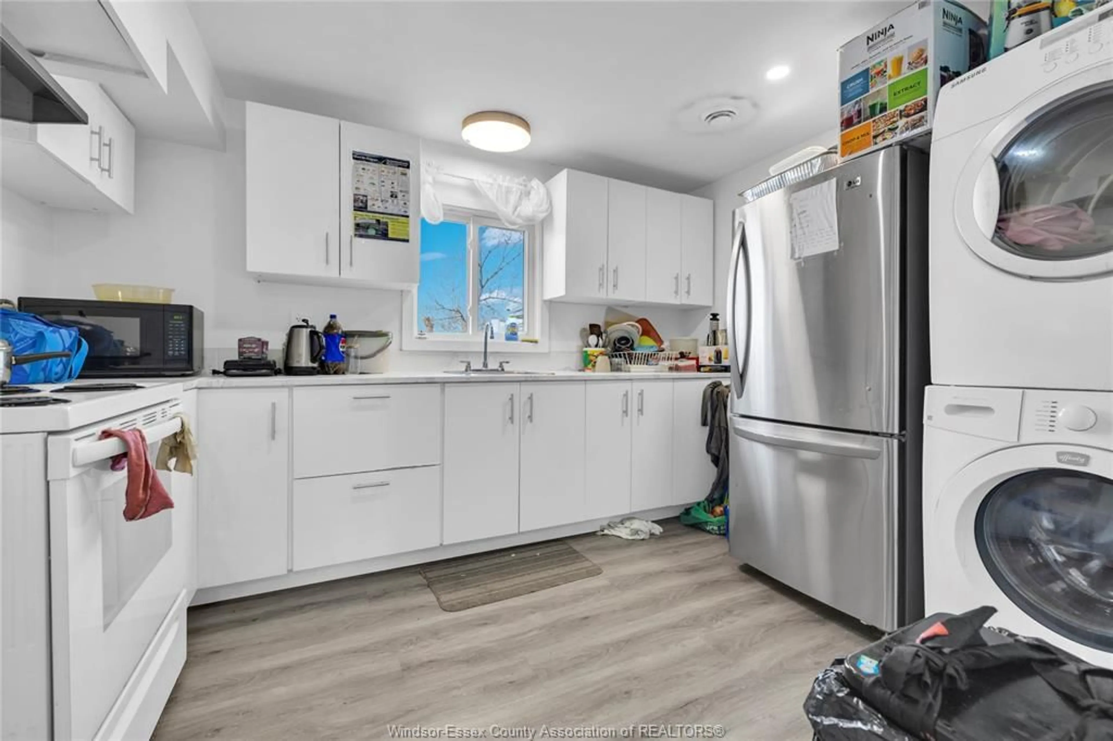 Unknown for 539 CAMPBELL Ave, Windsor Ontario N9B 2H5