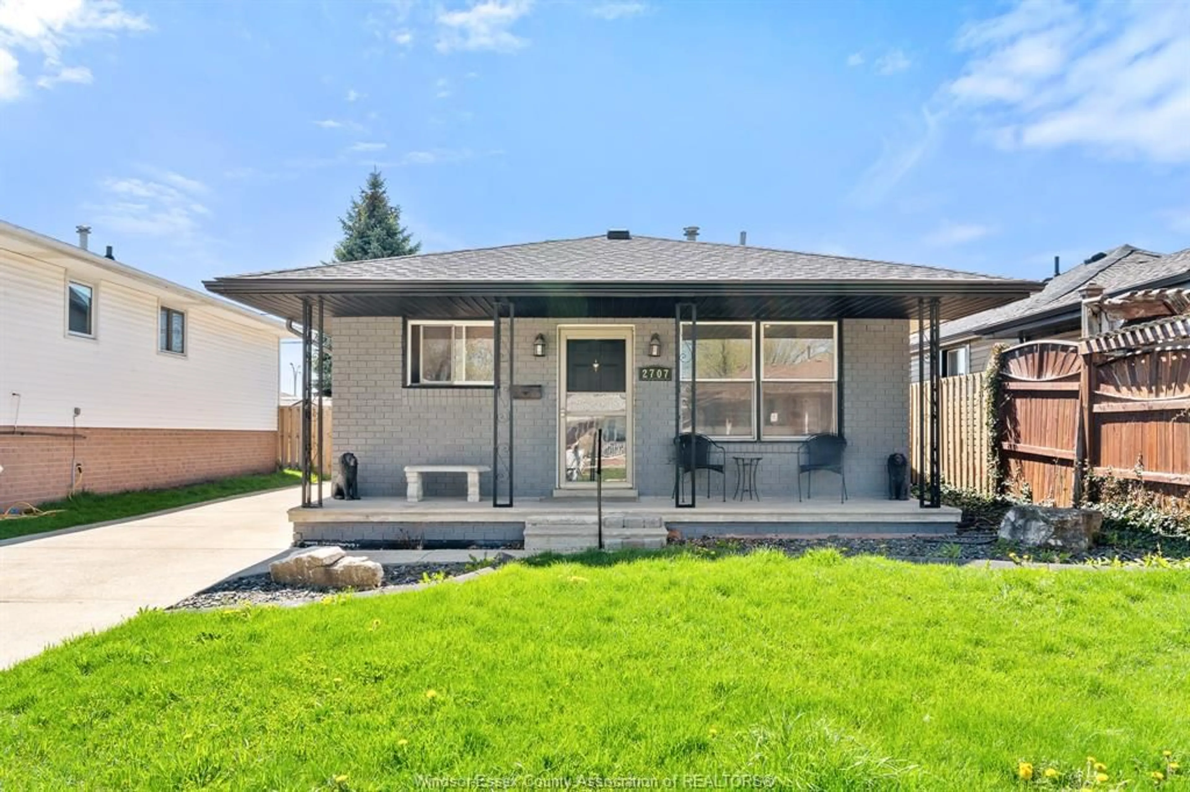 Home with vinyl exterior material, street for 2707 ALEXIS Rd, Windsor Ontario N8W 4A1