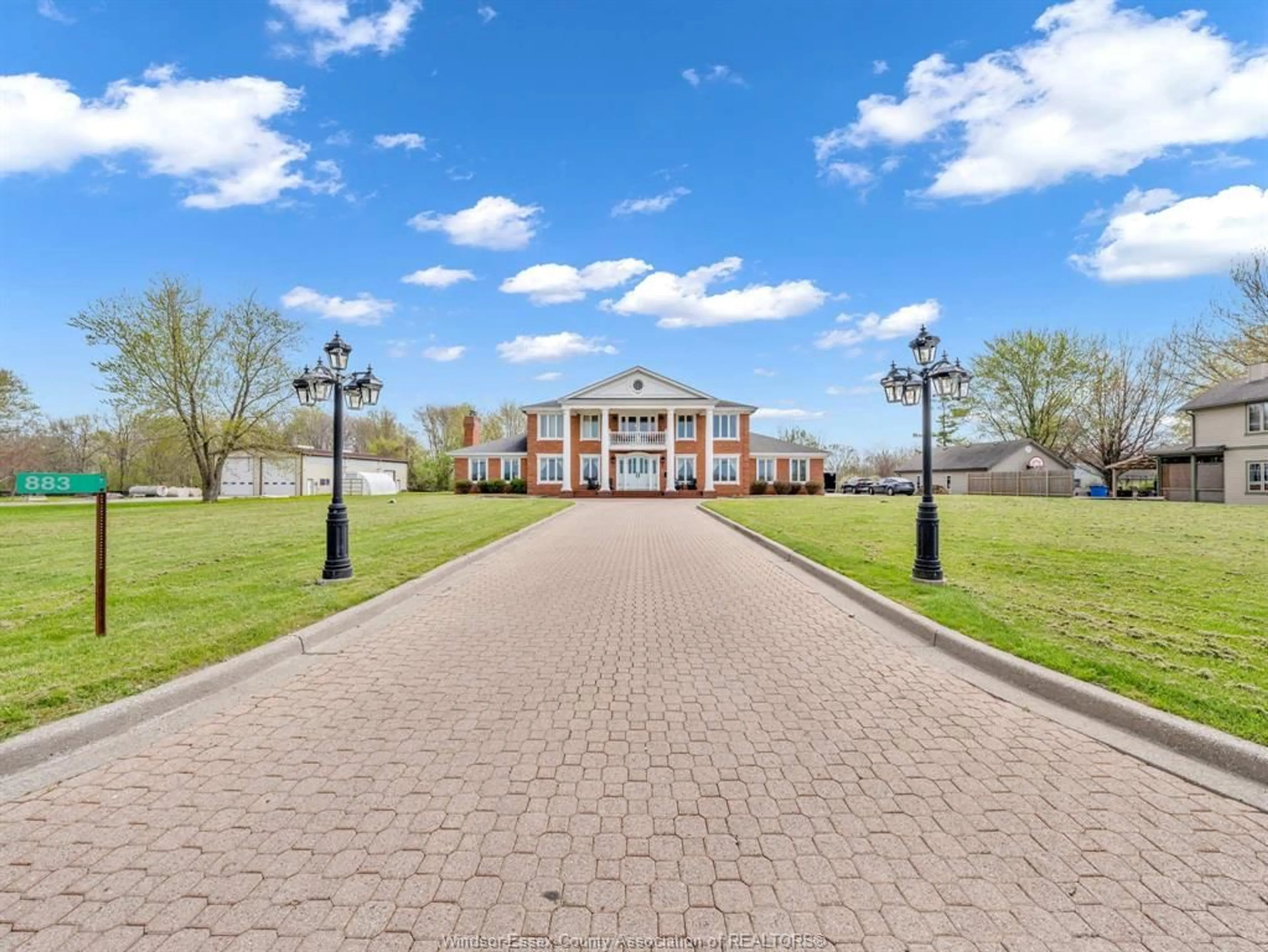 Unknown for 883 Front Rd, Amherstburg Ontario N9V 2M4