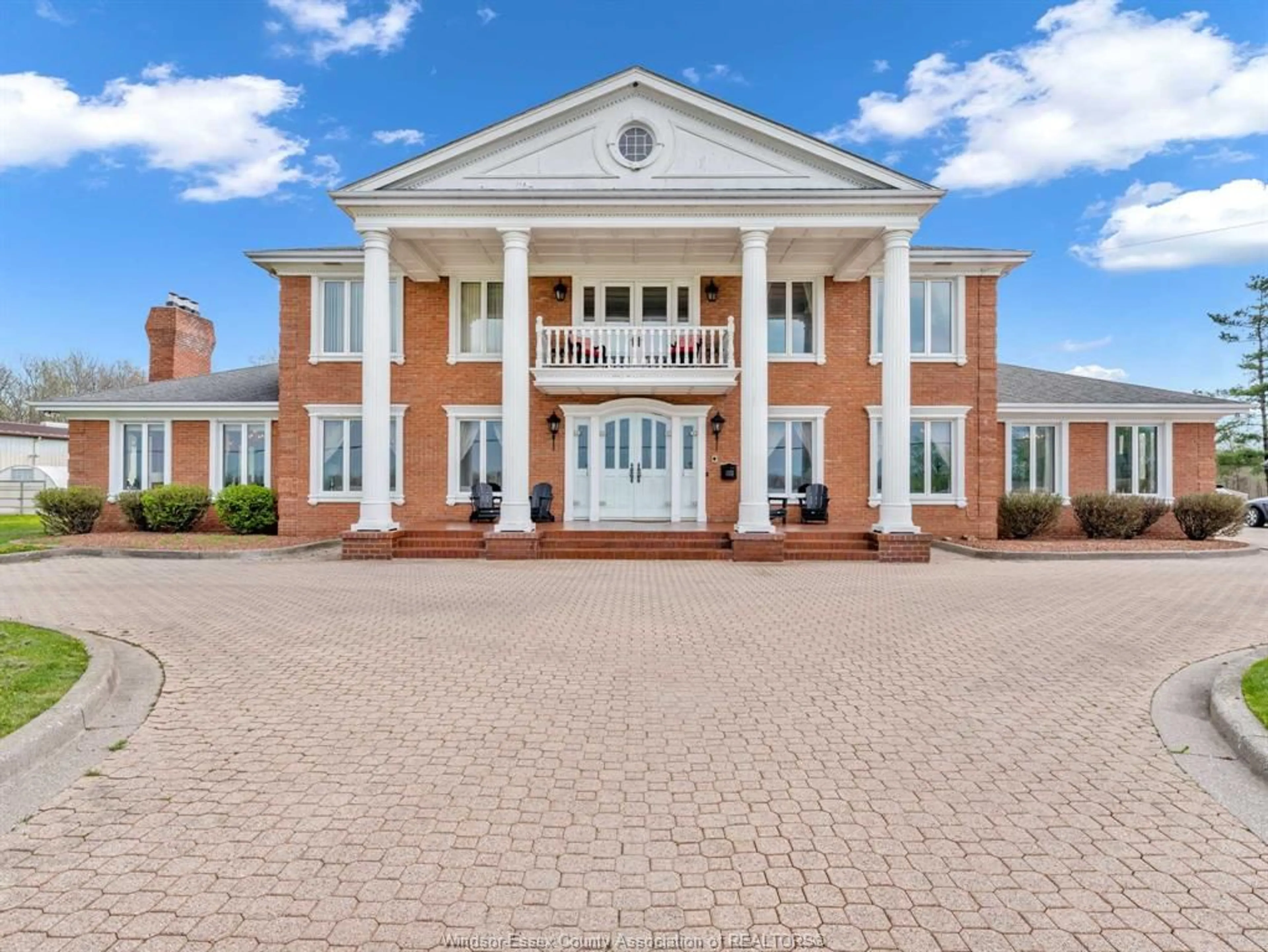 Home with brick exterior material, building for 883 Front Rd, Amherstburg Ontario N9V 2M4