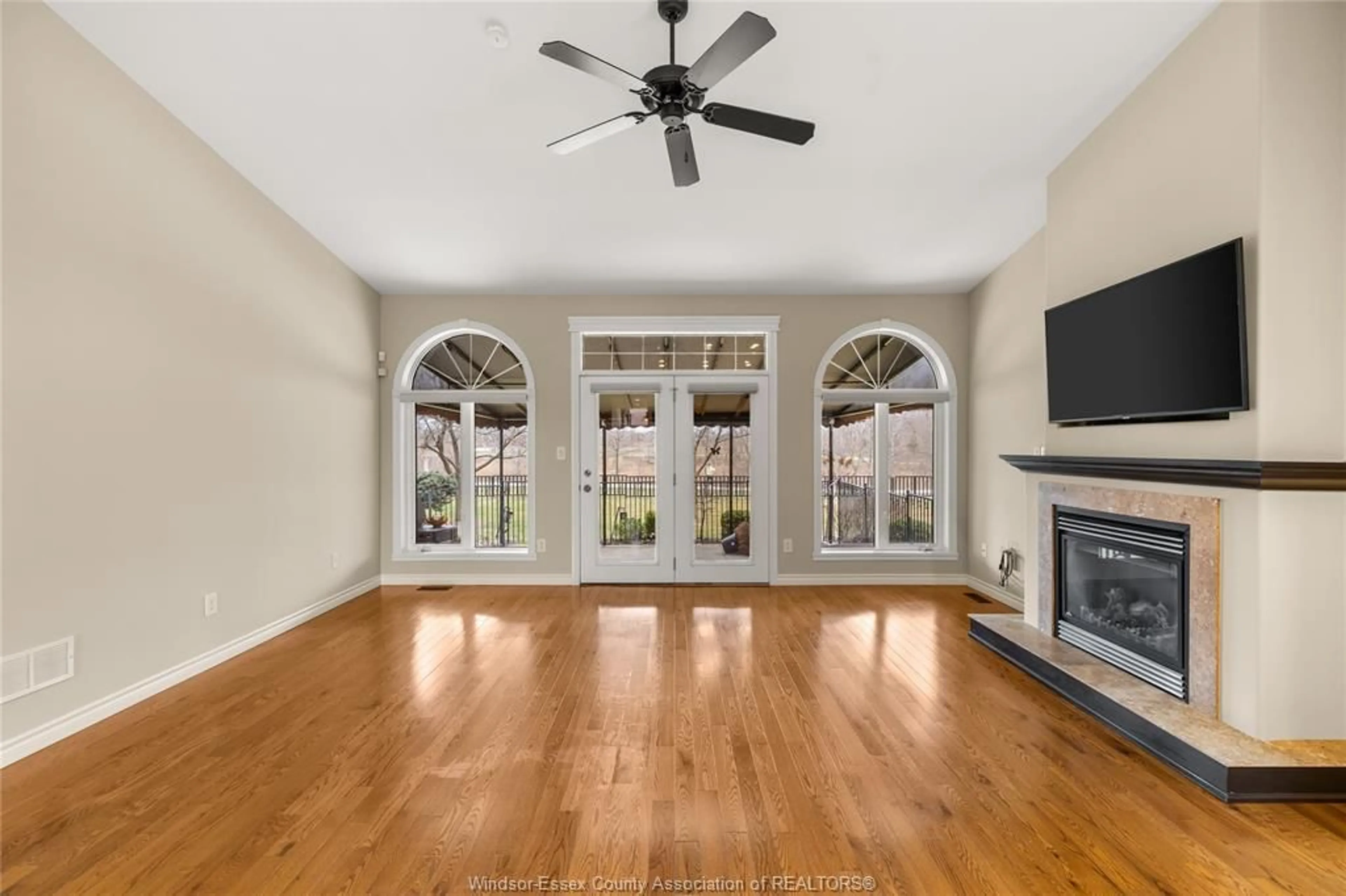 Unknown for 1343 ASPENSHORE, Windsor Ontario N8P 1Y4