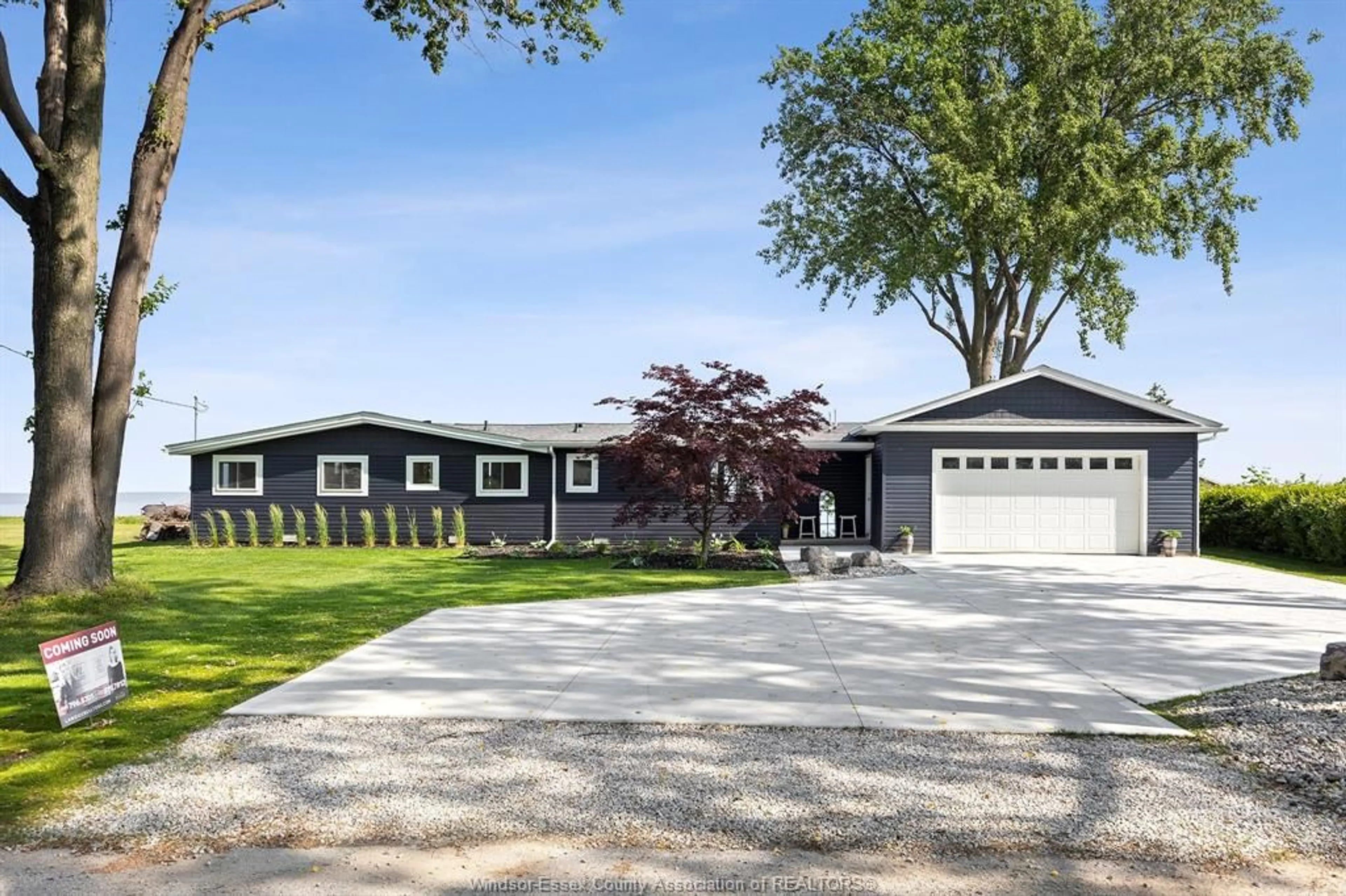 Home with vinyl exterior material, street for 75 ISLAND, Lighthouse Cove Ontario N0P 2L0