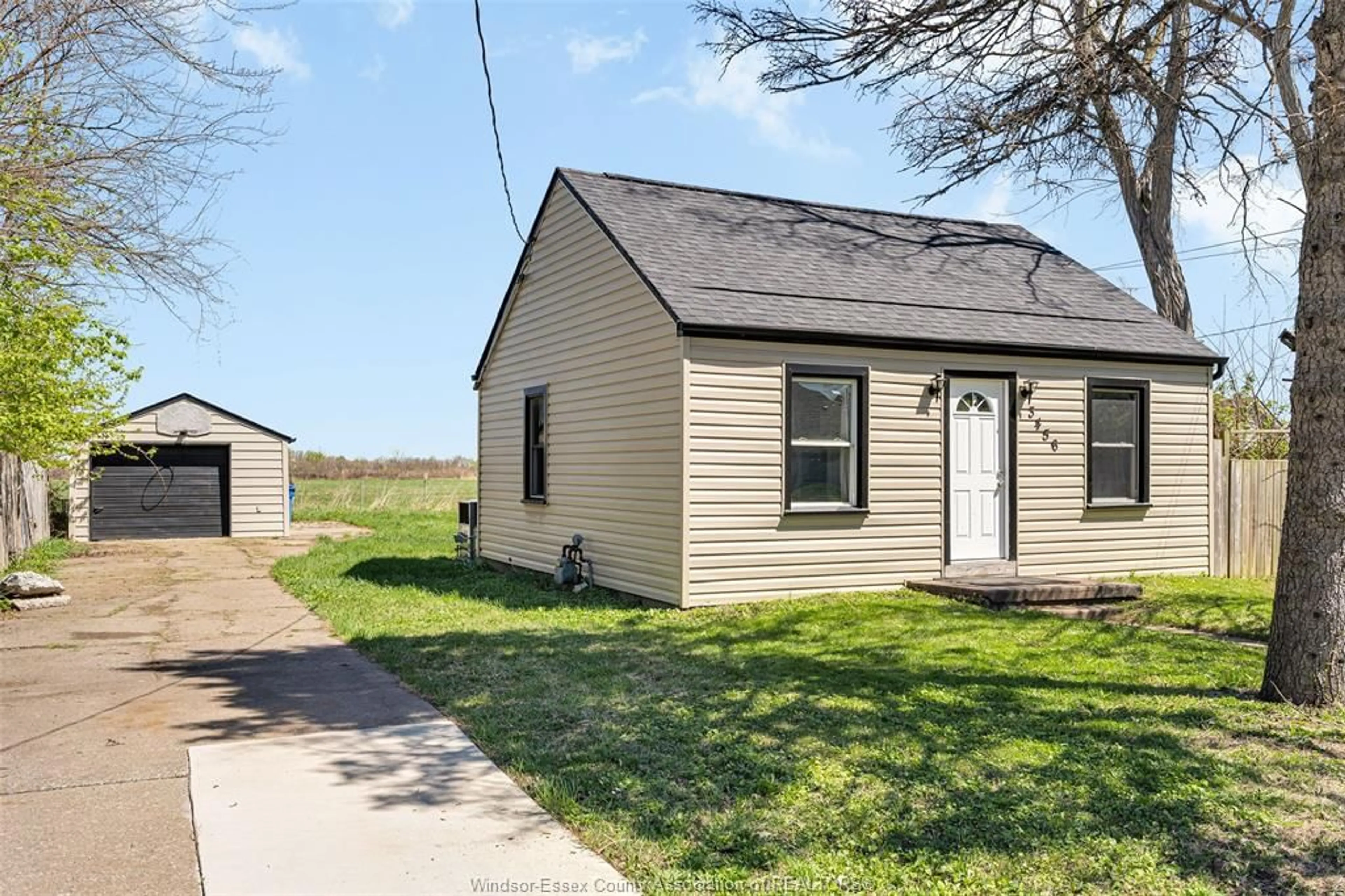 Shed for 3456 RIBERDY, Windsor Ontario N8W 3V6