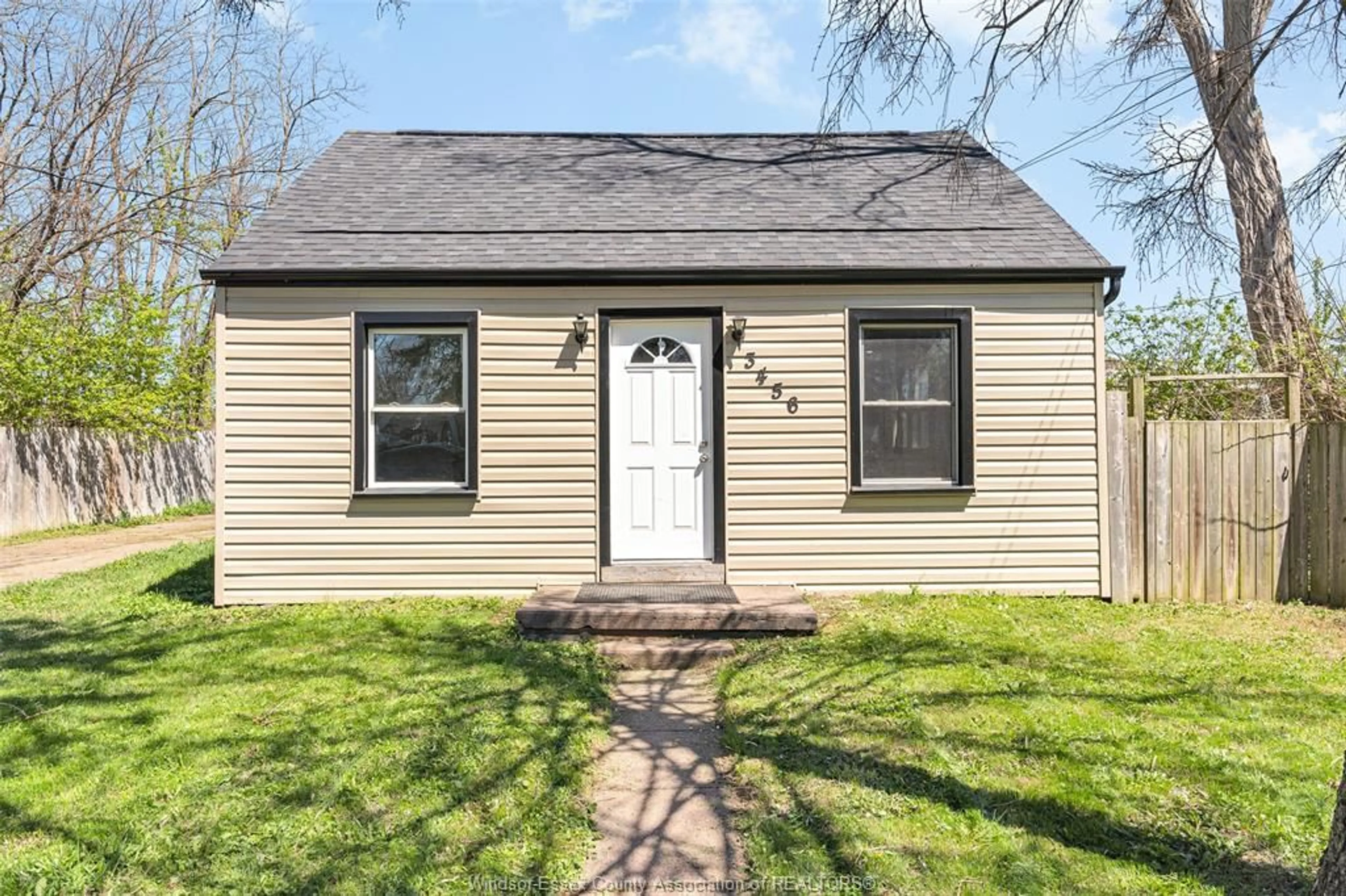 Home with vinyl exterior material, street for 3456 RIBERDY, Windsor Ontario N8W 3V6