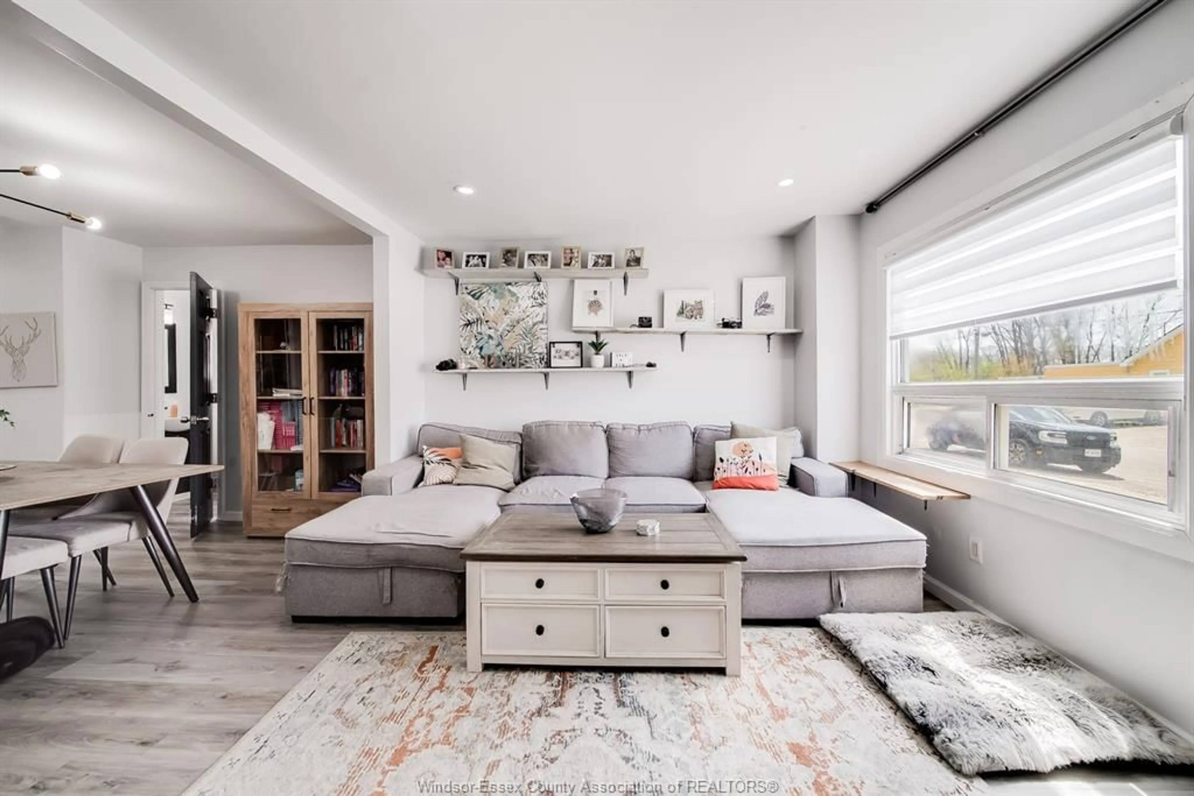 Living room with furniture, unknown for 2210 JANETTE, Windsor Ontario N8X 1Z8