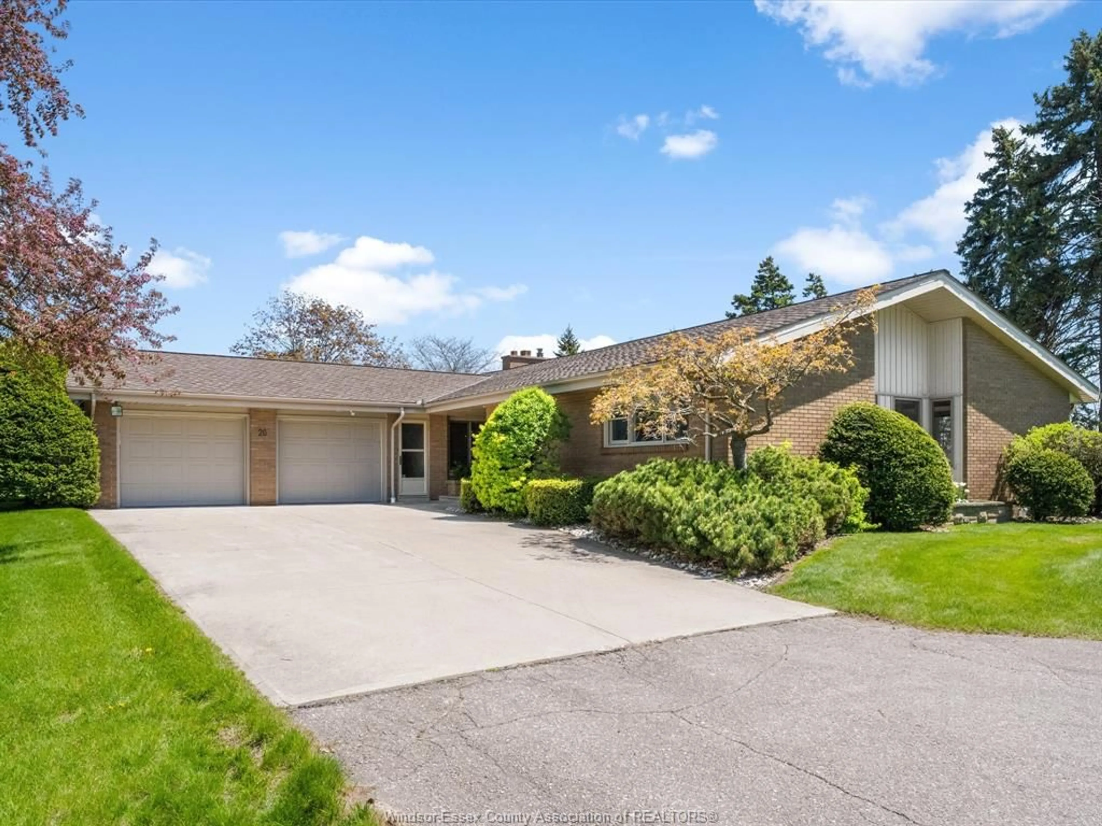 Unknown for 20 Branton Dr, Leamington Ontario N8H 4A4