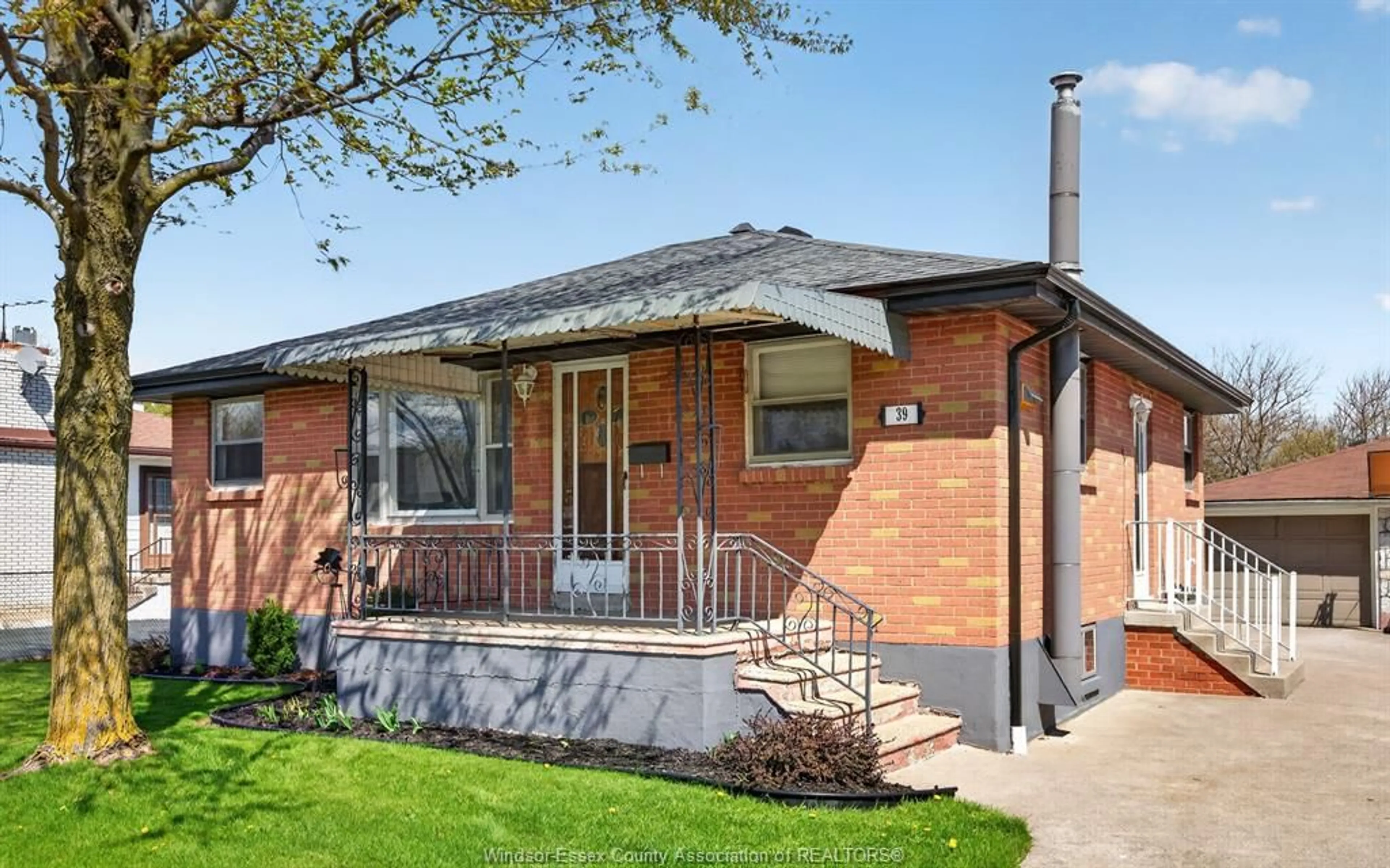 Home with brick exterior material, street for 39 VICTORIA, Amherstburg Ontario N8V 2X7