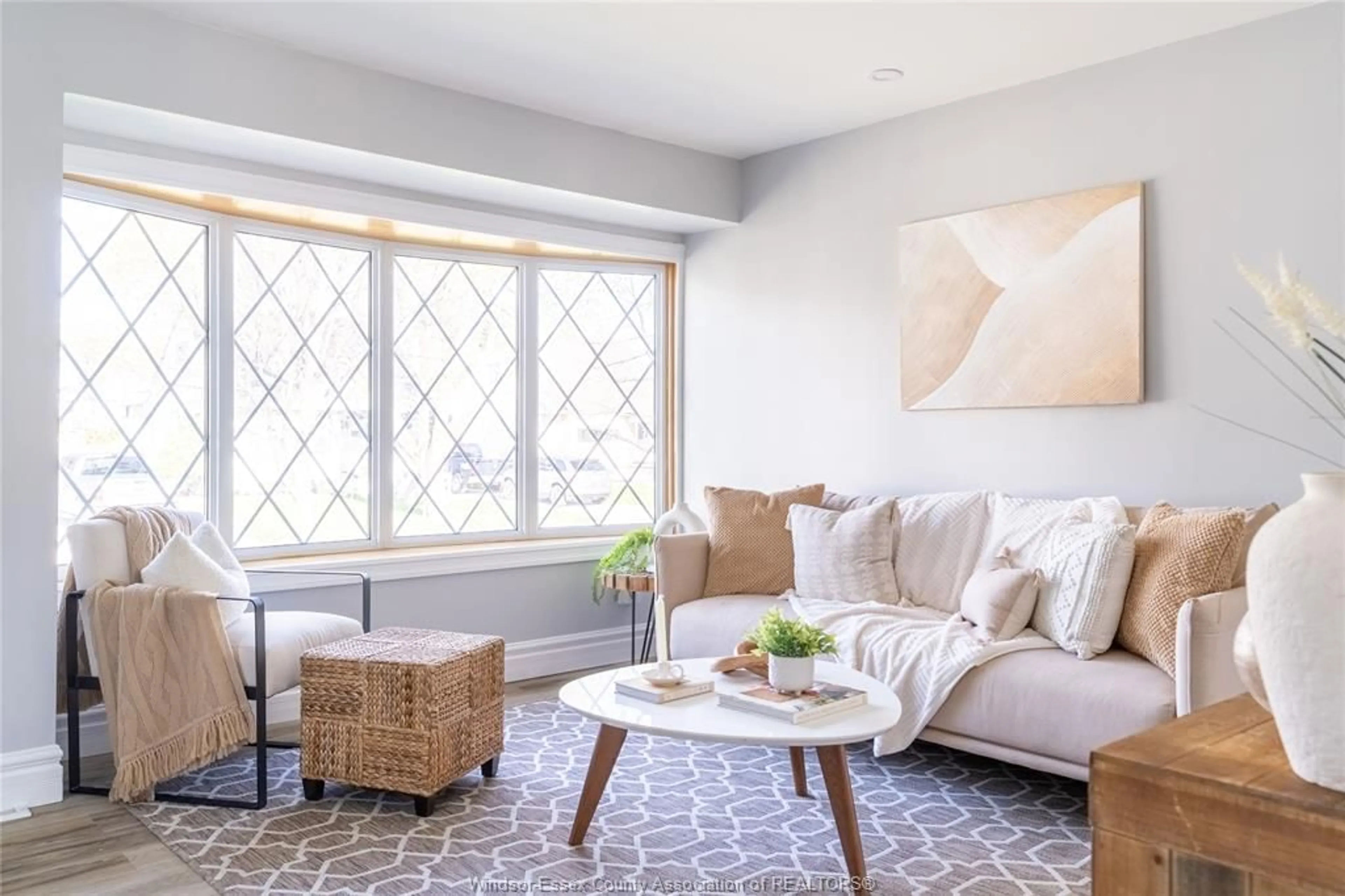 Living room with furniture, unknown for 835 FRANCOIS Crt, Windsor Ontario N8Y 3W5