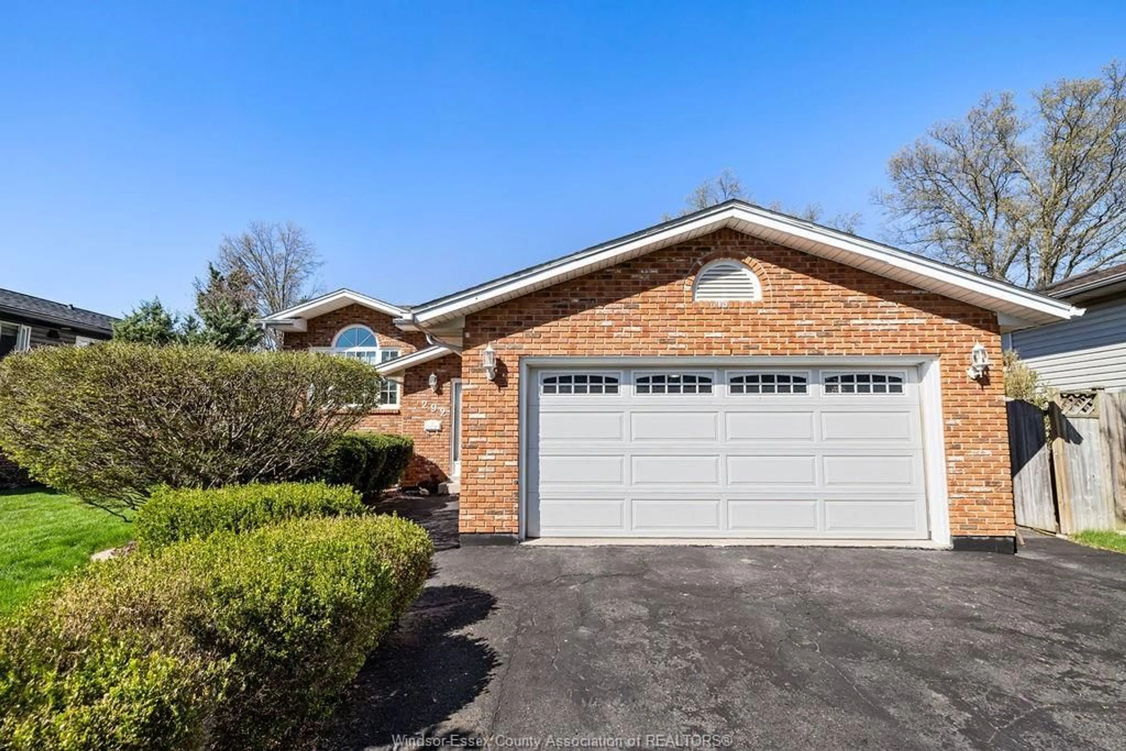 Home with brick exterior material, street for 292 RAMBLEWOOD, LaSalle Ontario N9J 3B3