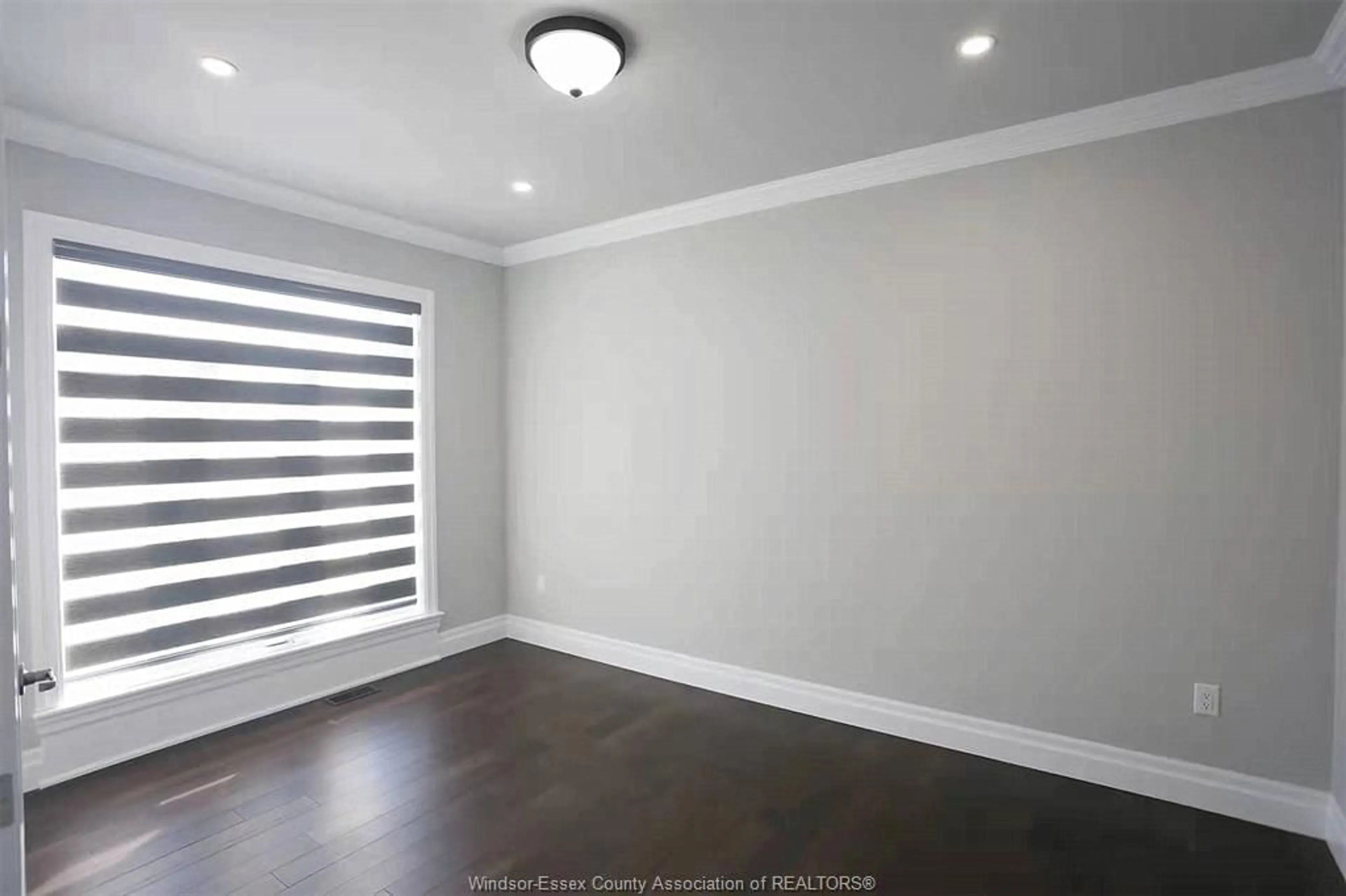 A pic of a room for 566 MAGUIRE St, Windsor Ontario N9E 0A6