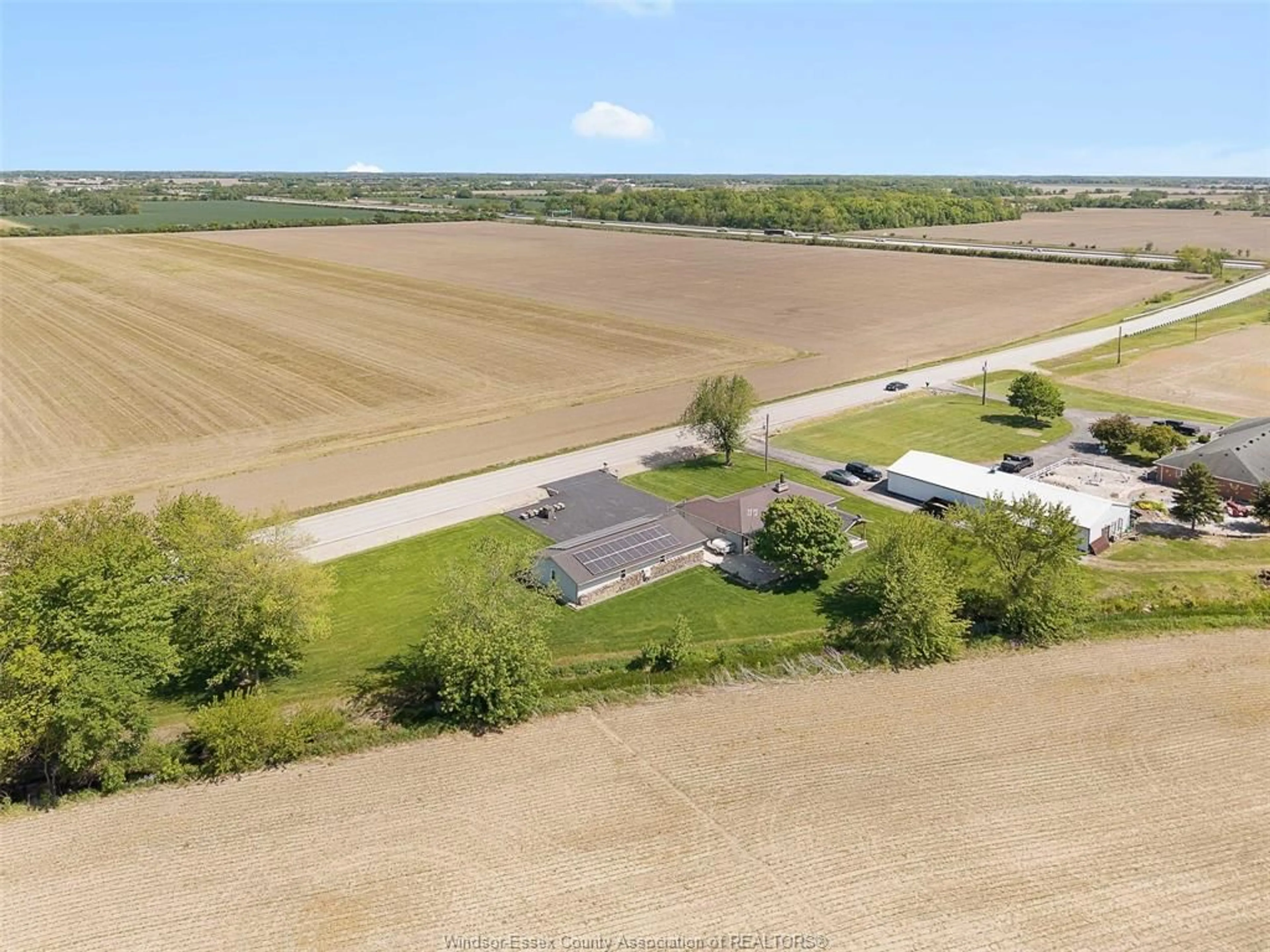 A pic from outside/outdoor area/front of a property/back of a property/a pic from drone, unknown for 4831 11TH CONCESSION, Tecumseh Ontario N0R 1K0