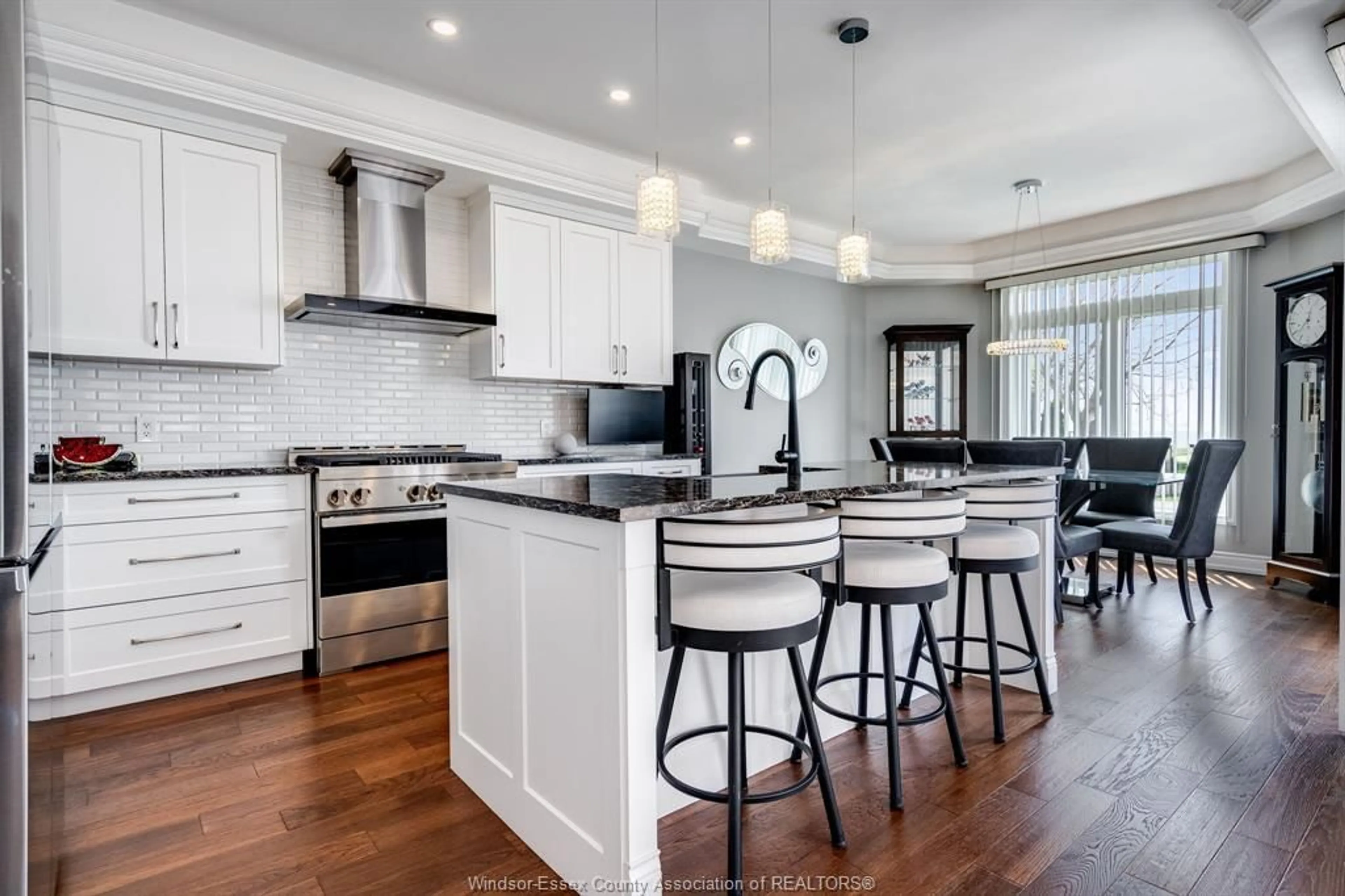 Open concept kitchen, unknown for 533 Cumberland Way, Colchester Ontario N0R 1G0