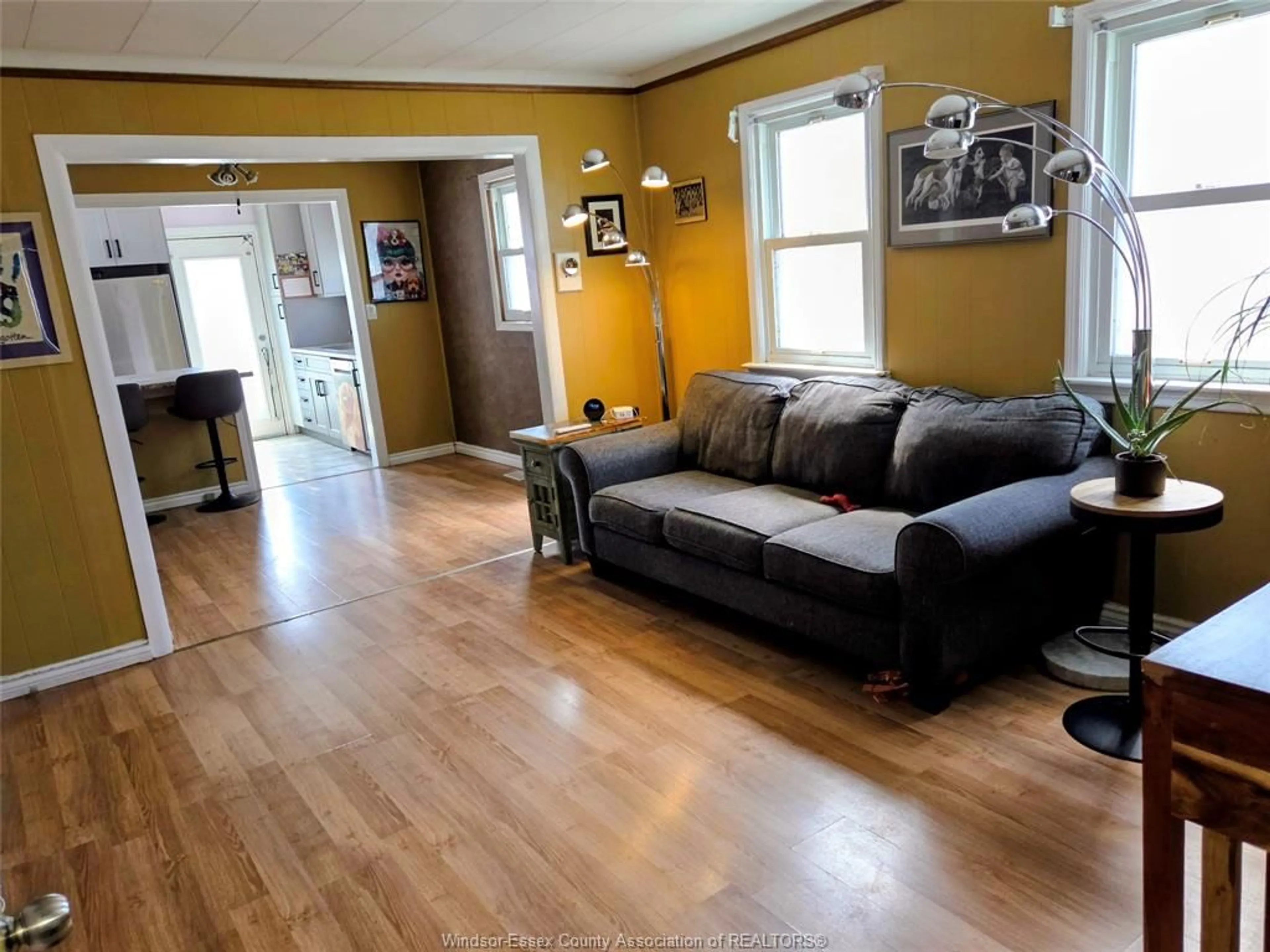 Living room with furniture, unknown for 663 HILDEGARDE St, Windsor Ontario N8X 2Z7