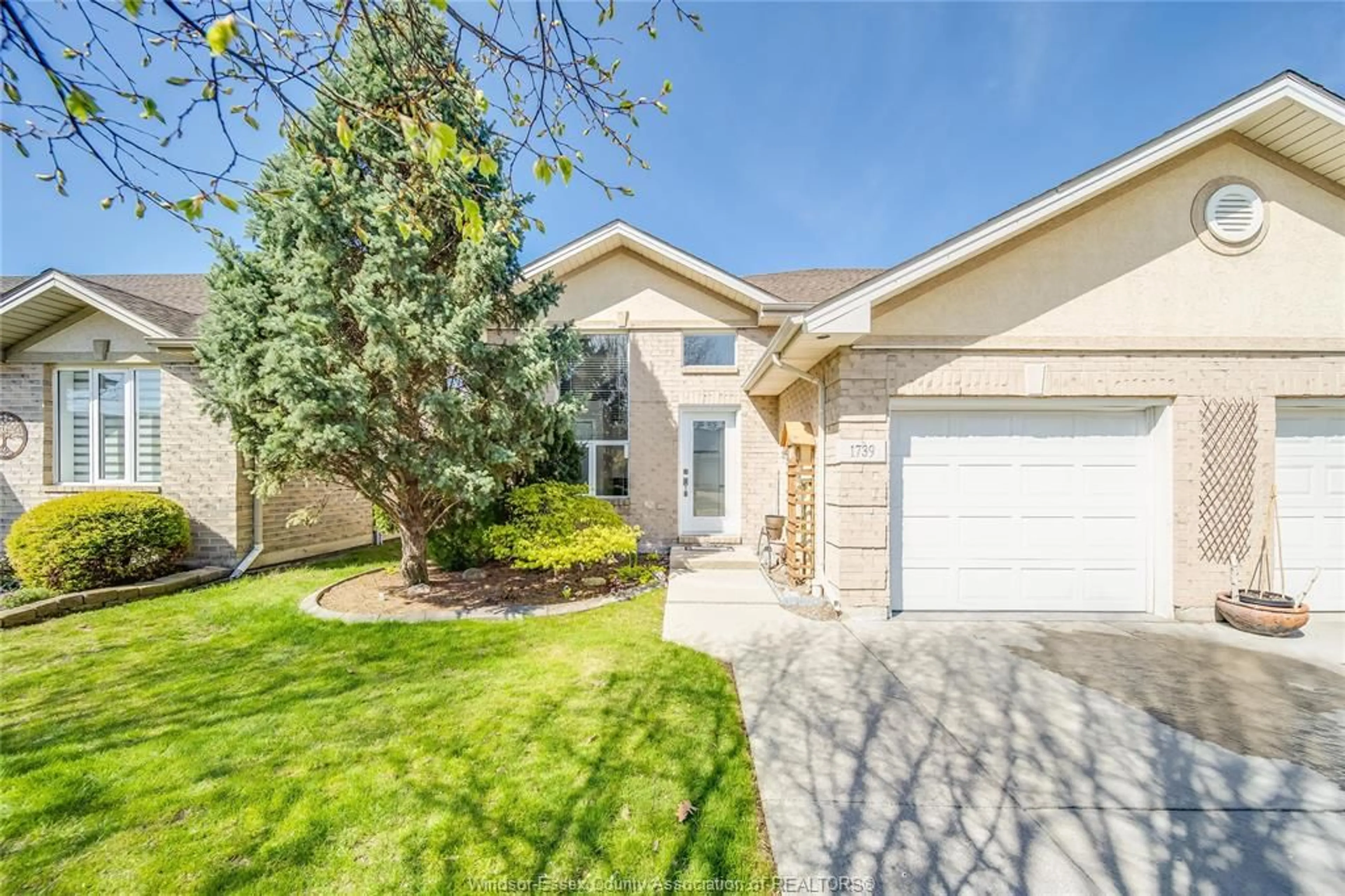 Unknown for 1739 CASTLETON Ave, Windsor Ontario N8P 1P5