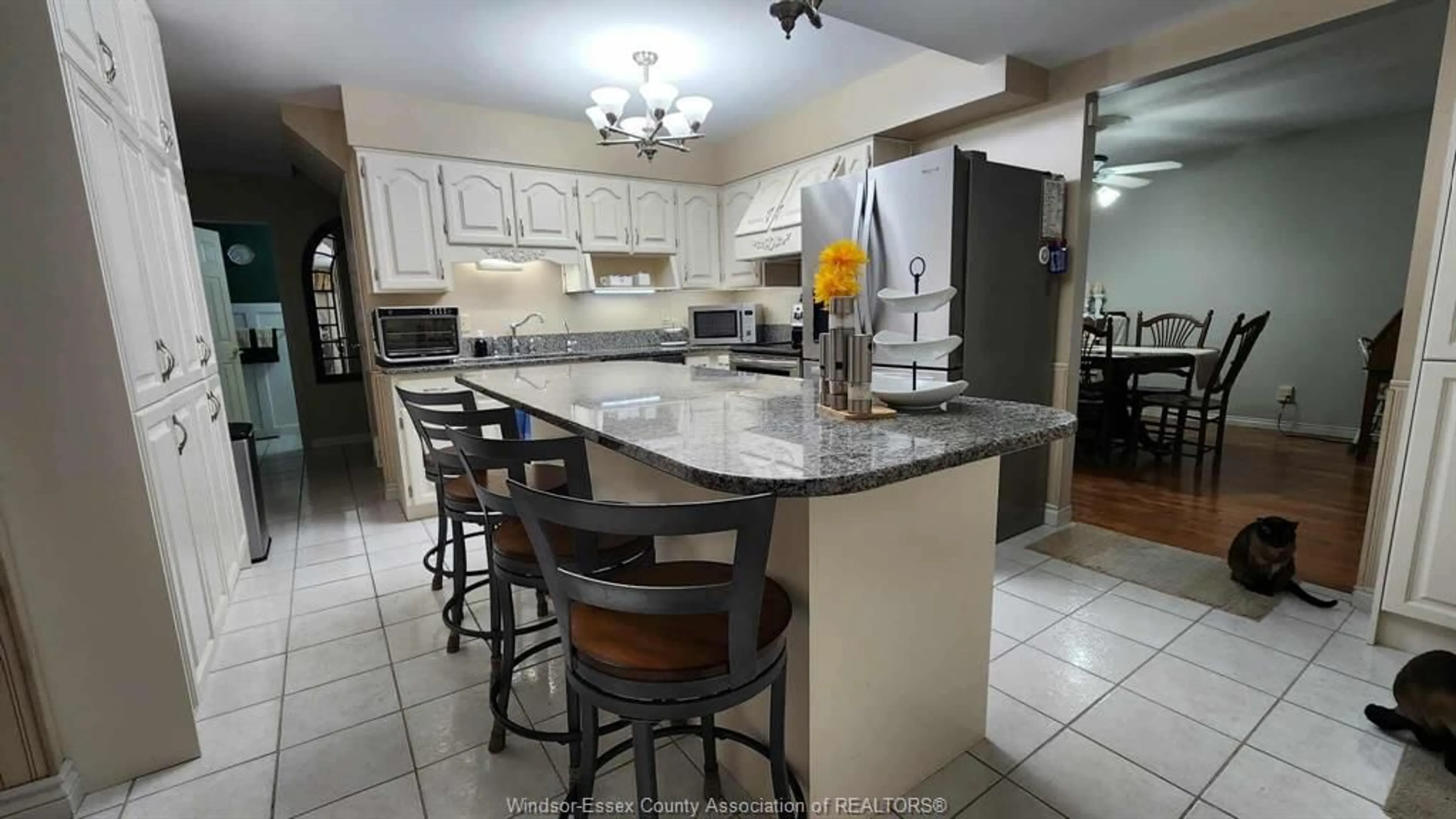 Open concept kitchen, ceramic/tile floor for 12033 ST. THOMAS Cres, Tecumseh Ontario N8N 3V6