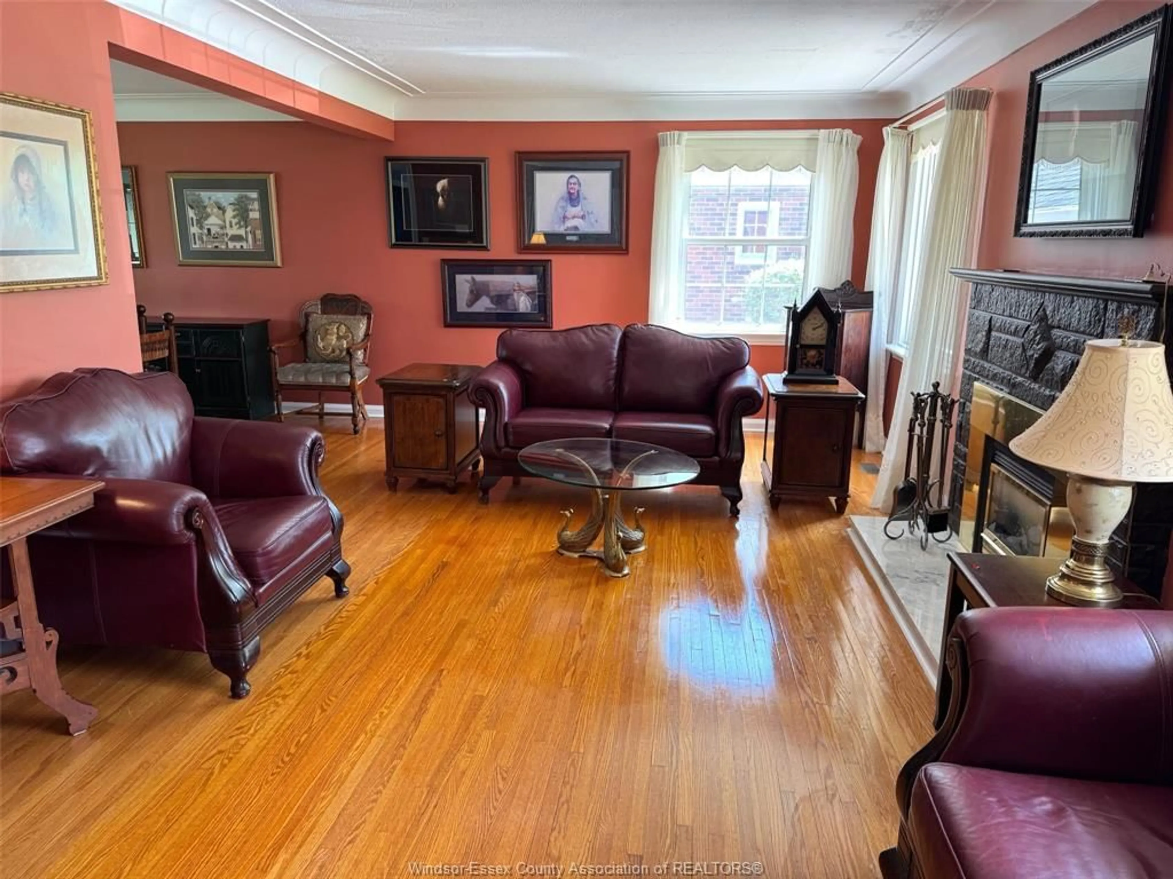 Living room with furniture, unknown for 2440 BUCKINGHAM Dr, Windsor Ontario N8T 2B5