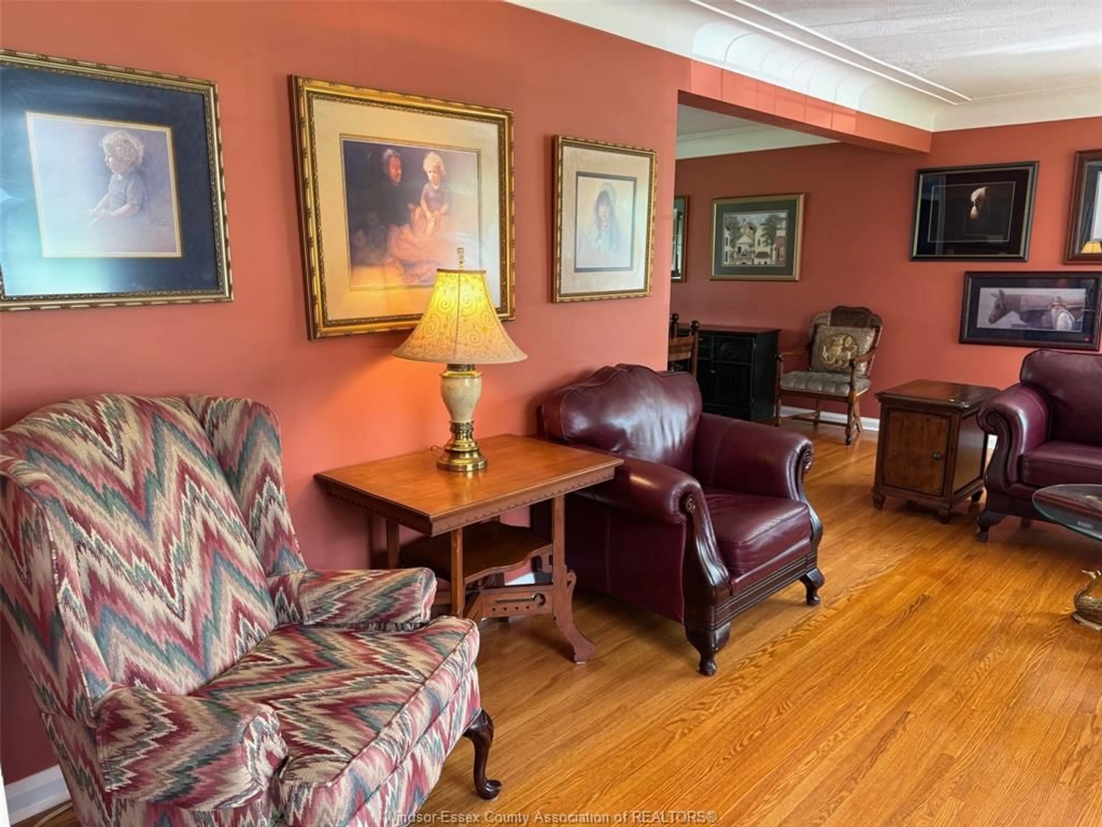 Living room with furniture, unknown for 2440 BUCKINGHAM Dr, Windsor Ontario N8T 2B5