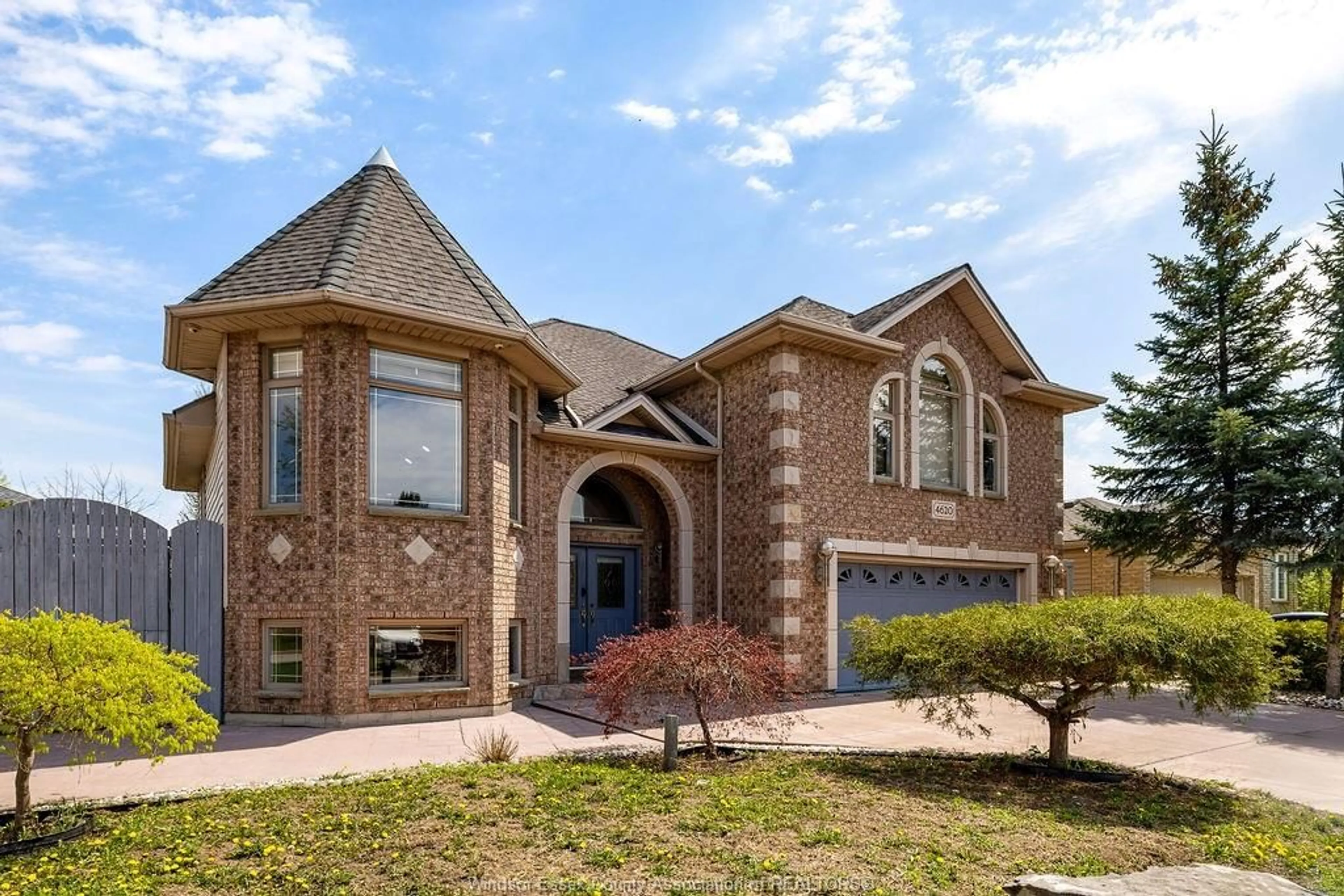 Home with brick exterior material, unknown for 4620 BUNKER, Windsor Ontario N9G 3A8