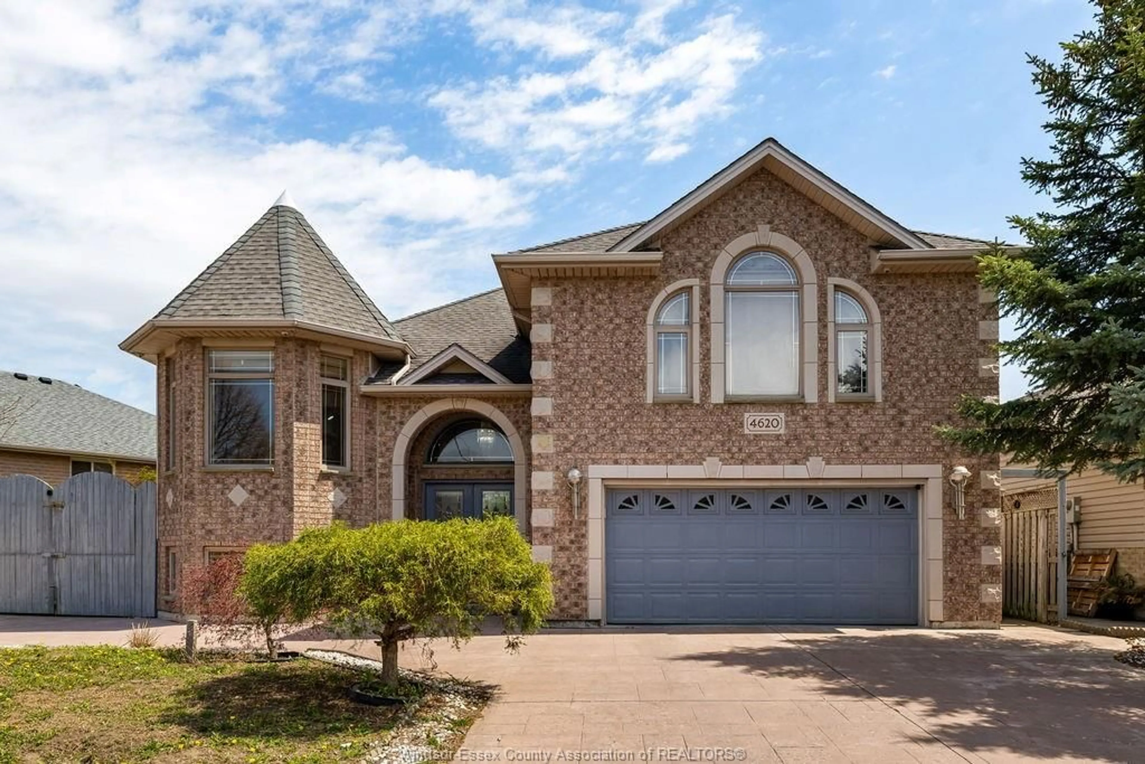 Home with brick exterior material, street for 4620 BUNKER, Windsor Ontario N9G 3A8