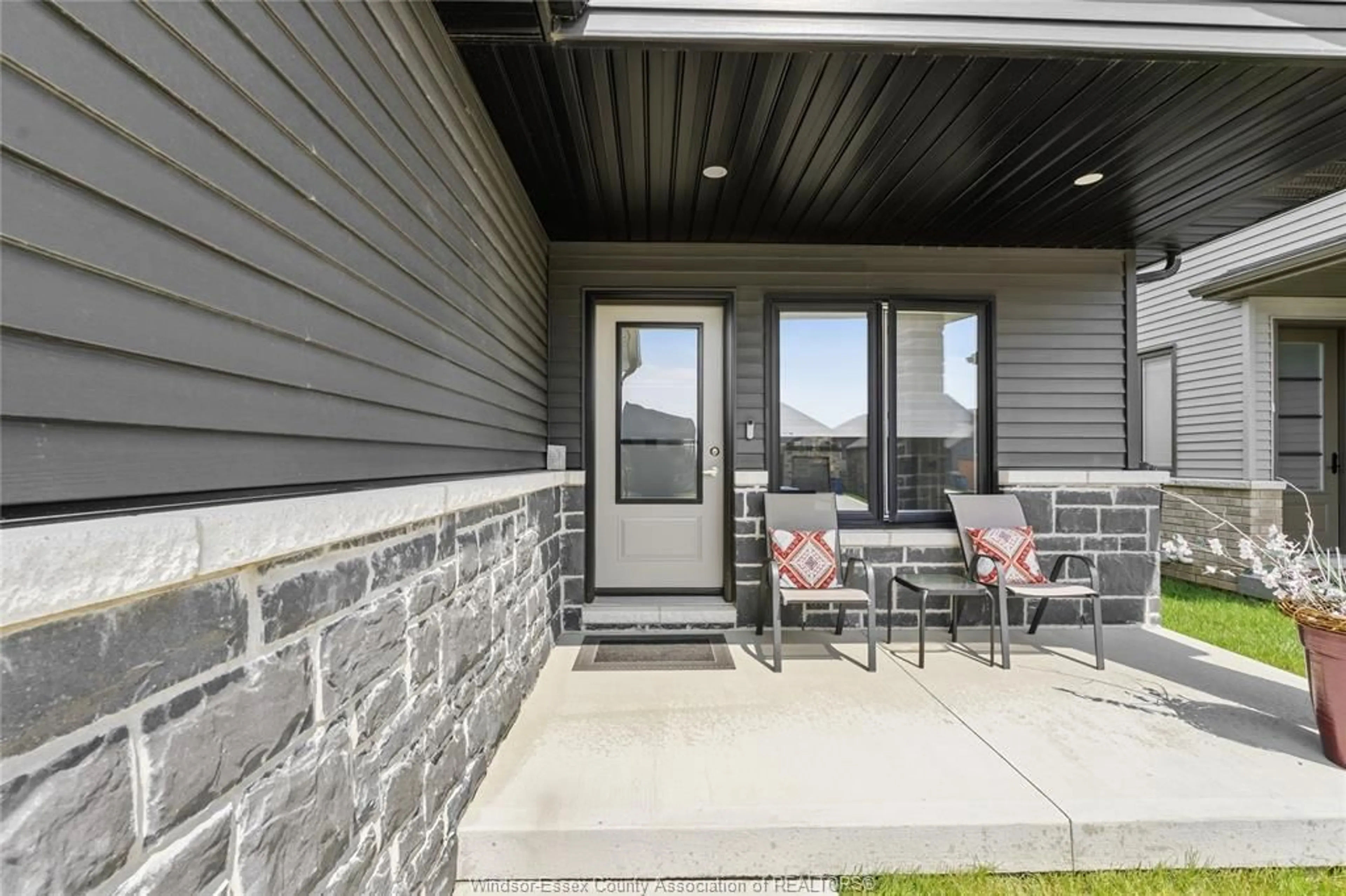 Patio, unknown for 139 IRONWOOD Trail, Chatham Ontario N7M 0T3
