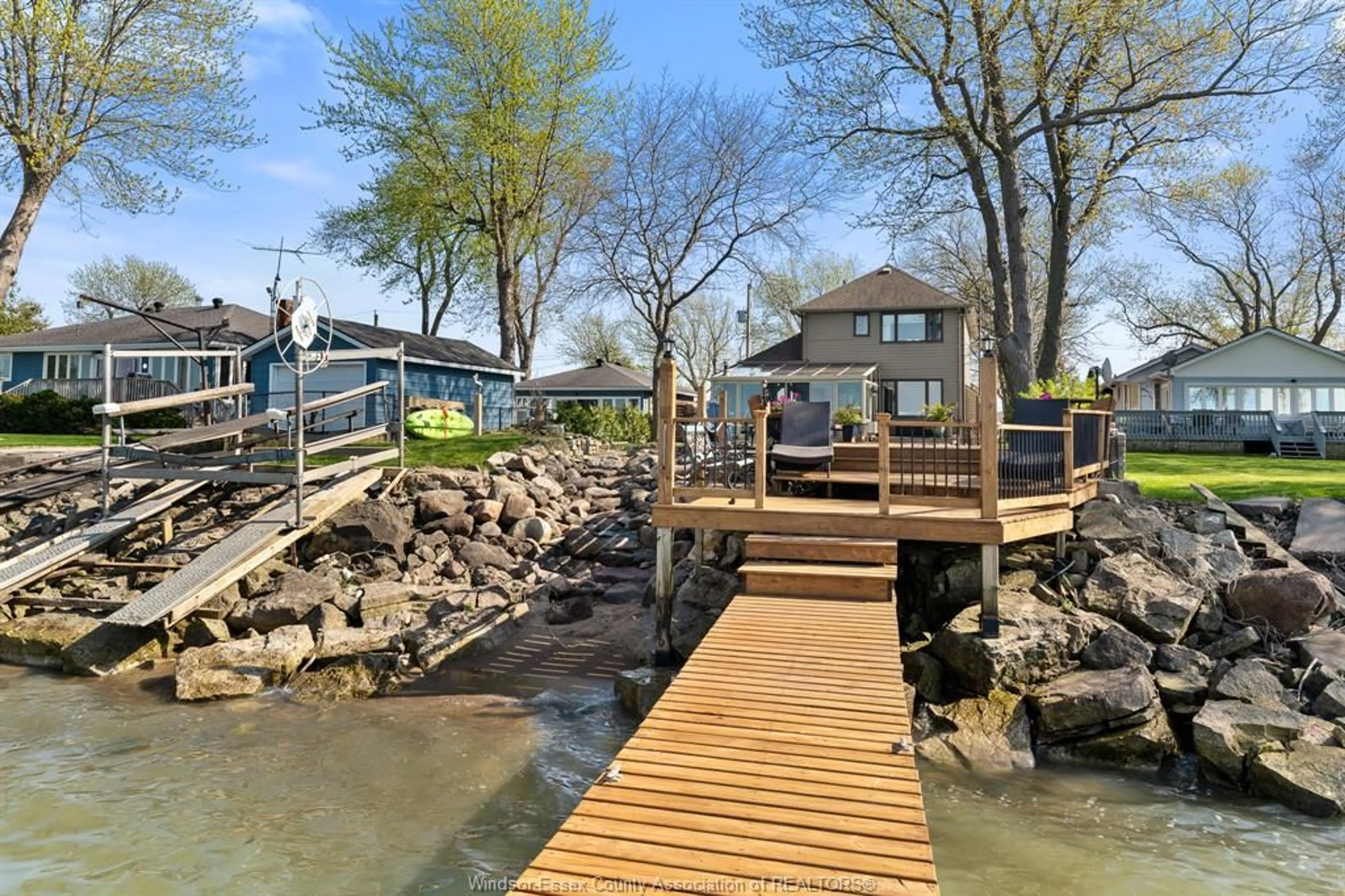 Patio, water/lake/river/ocean view for 419 CHARRON BEACH, Lakeshore Ontario N8L 1J5
