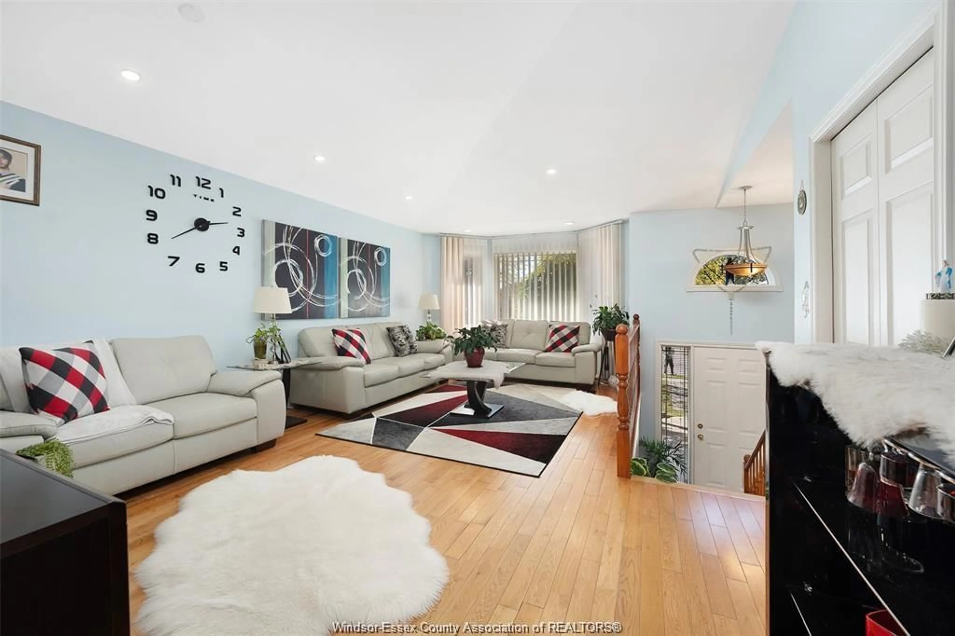 Living room with furniture, unknown for 1454 CLOVER Ave, Windsor Ontario N8P 1R2