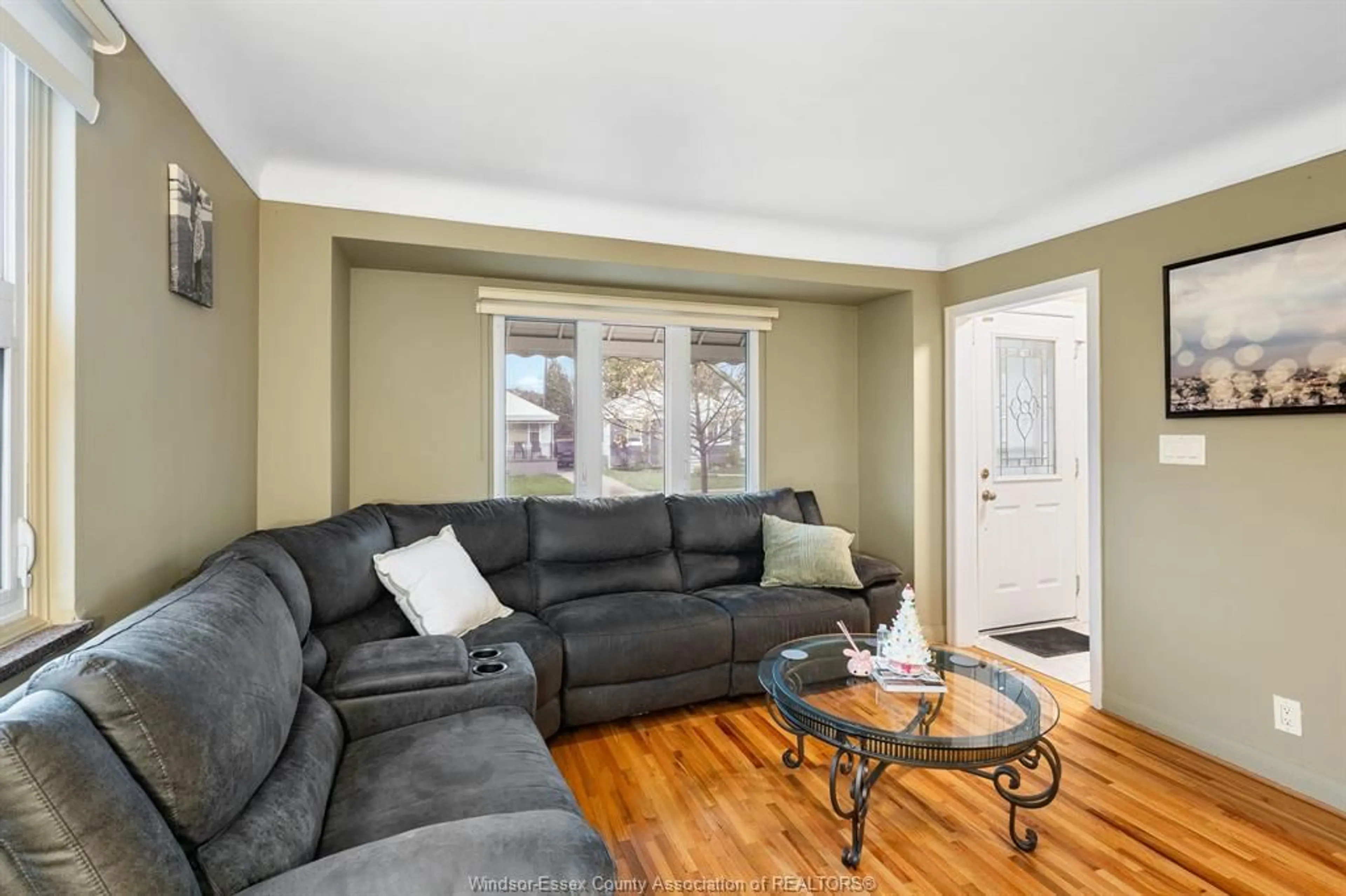 Living room with furniture, unknown for 2259 Parkwood Ave, Windsor Ontario N8W 2K1