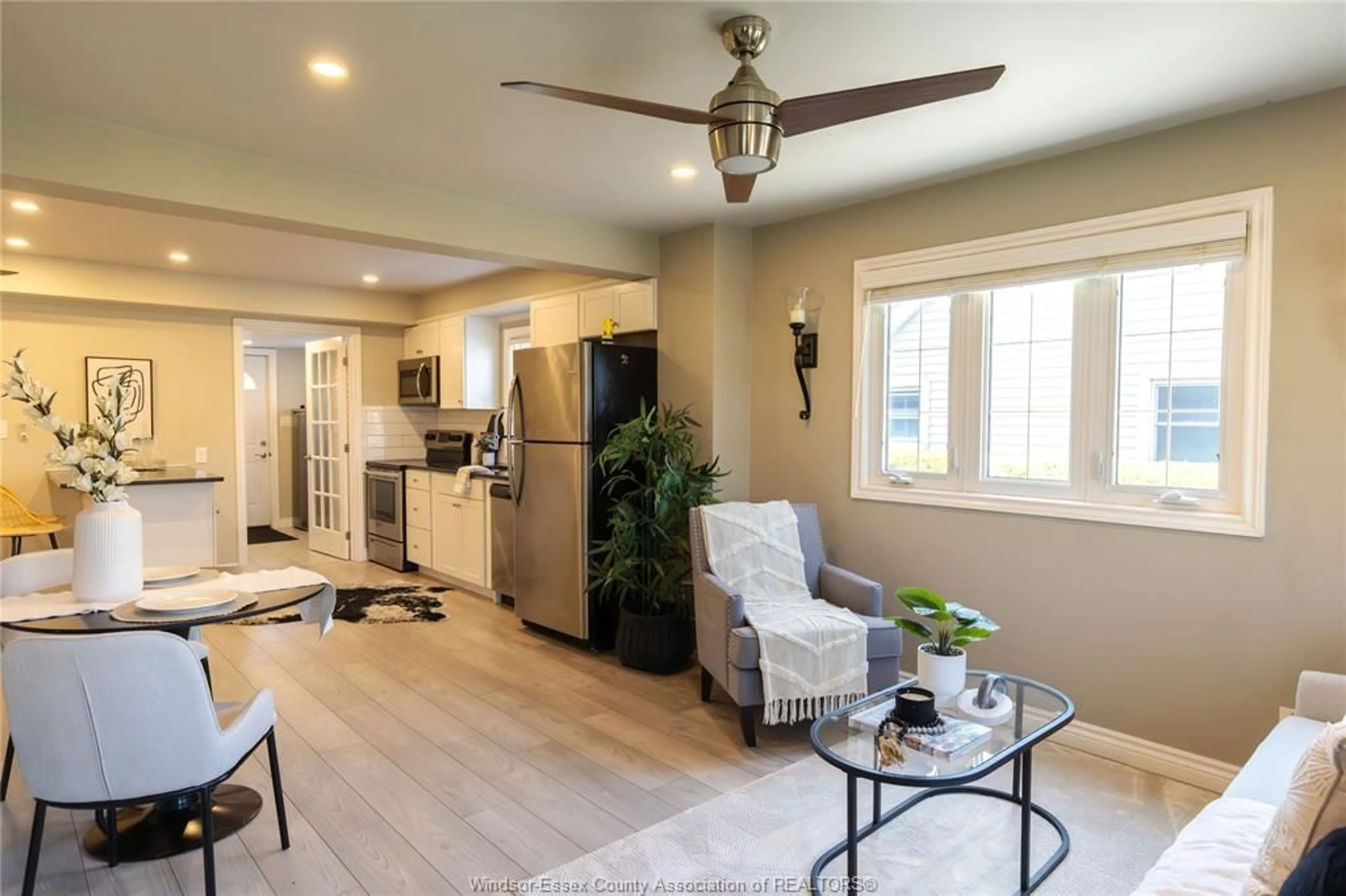 Unknown for 635 VANIER, Windsor Ontario N8X 3E4