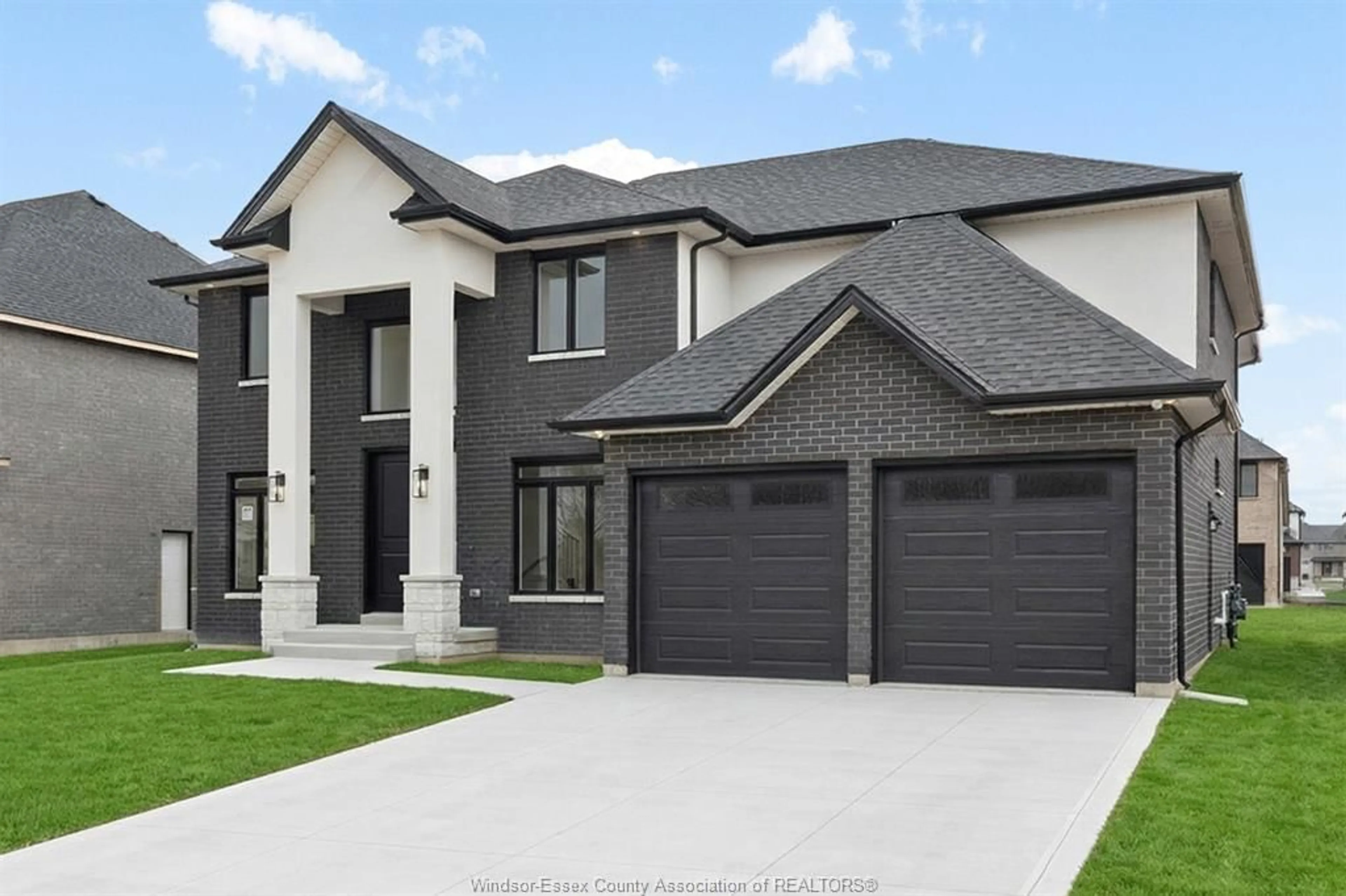 Home with brick exterior material, street for 3656 OAKRIDGE Ave, Windsor Ontario N9E 0B3